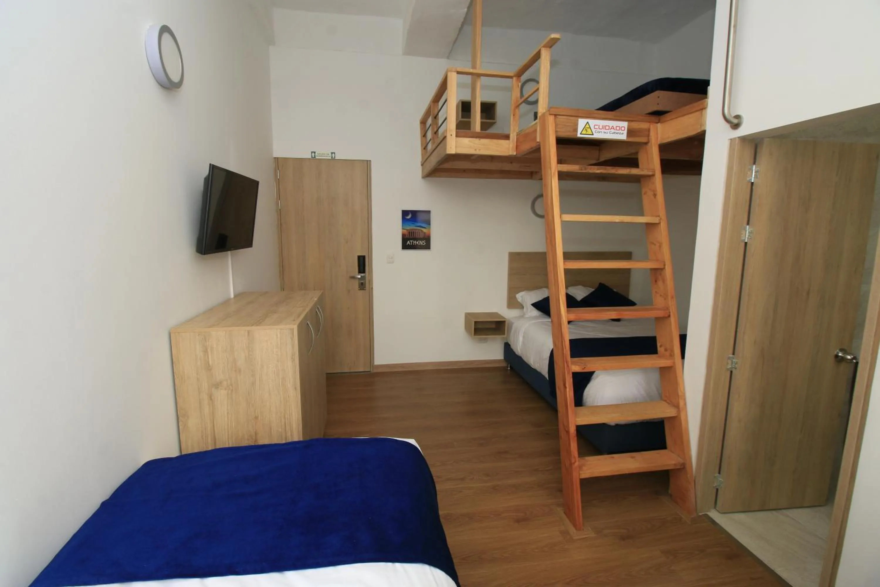 Photo of the whole room, Bed in Normandía Tower