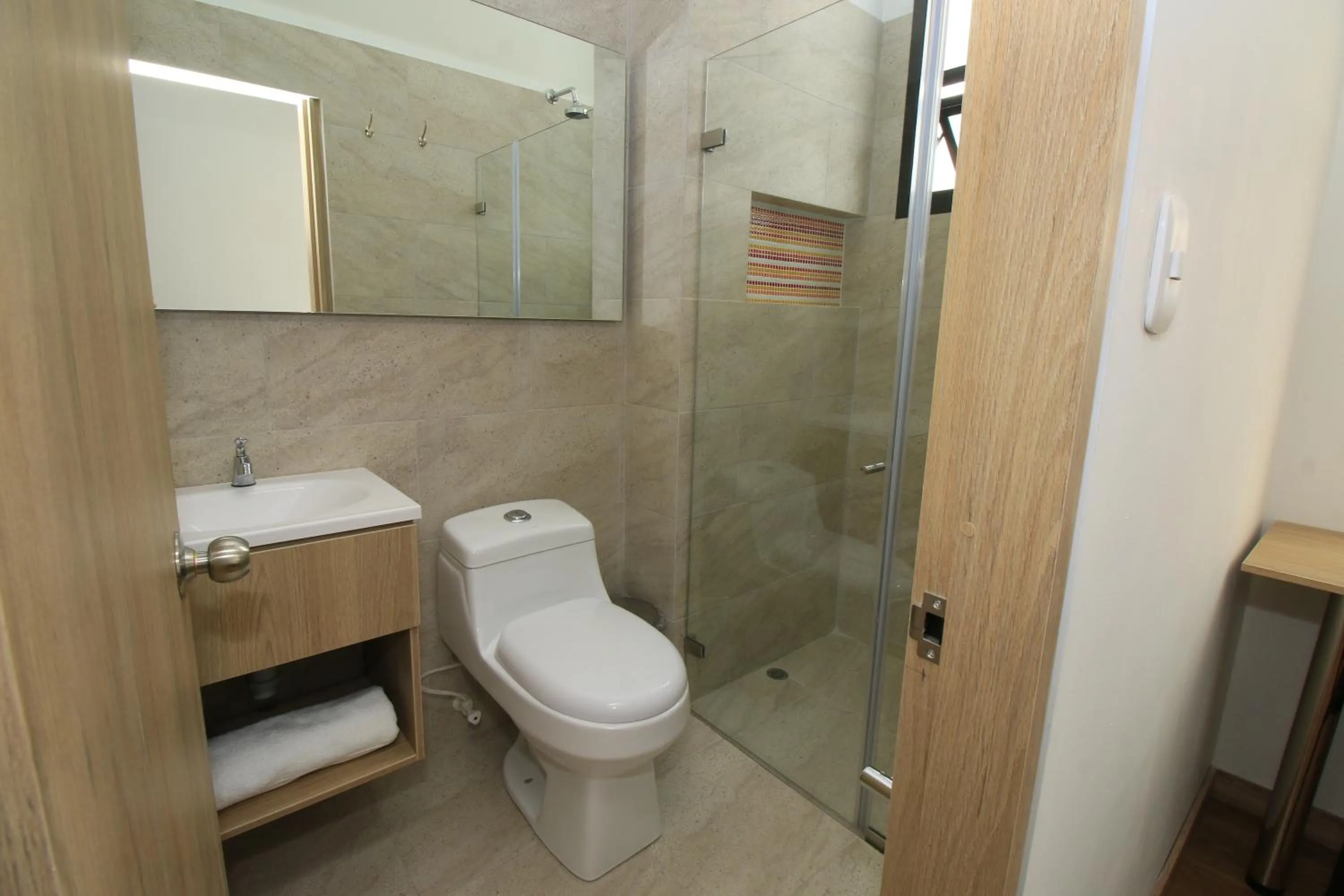 Toilet in Normandía Tower