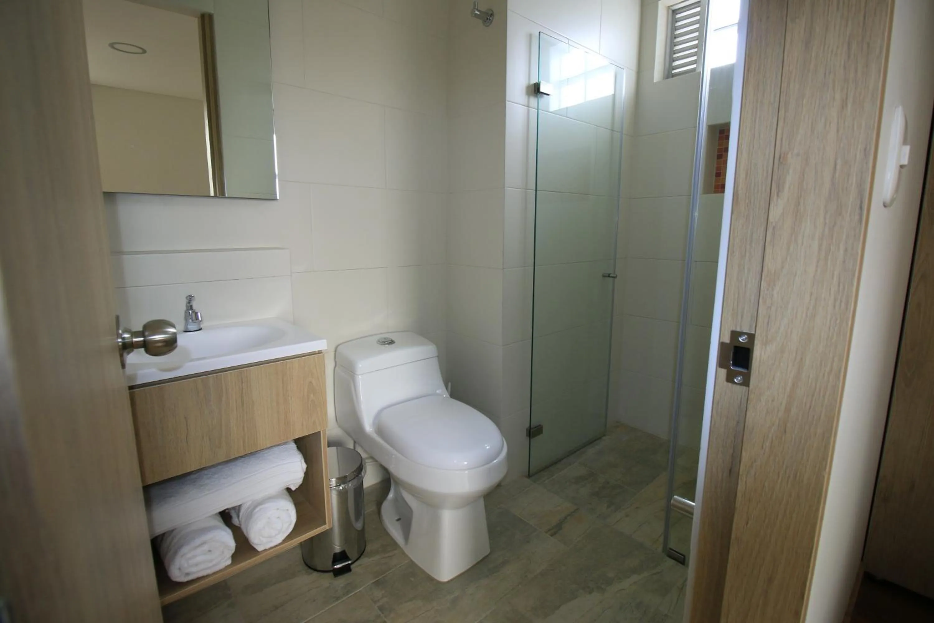 Toilet in Normandía Tower