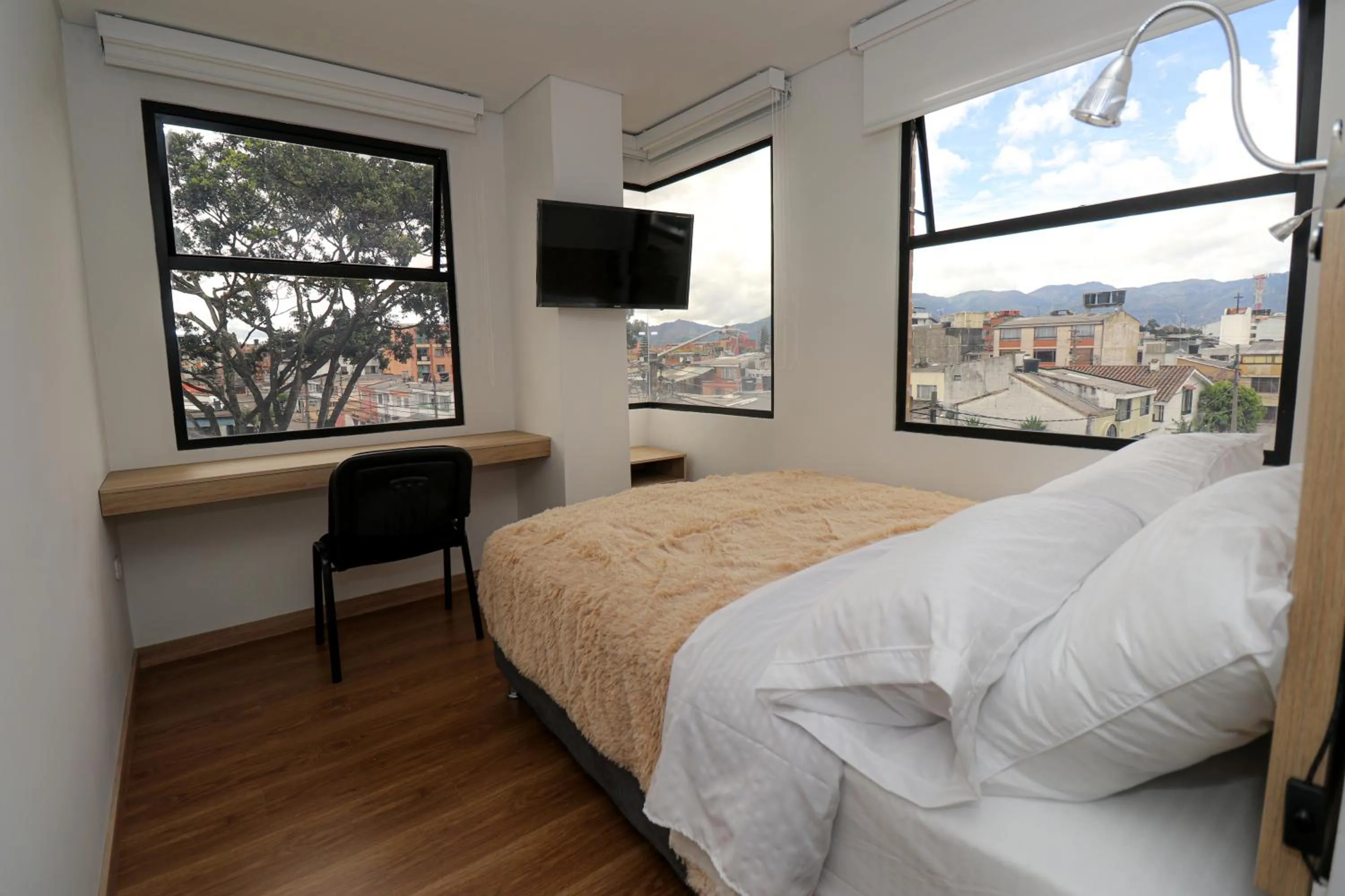 TV and multimedia, Bed in Normandía Tower