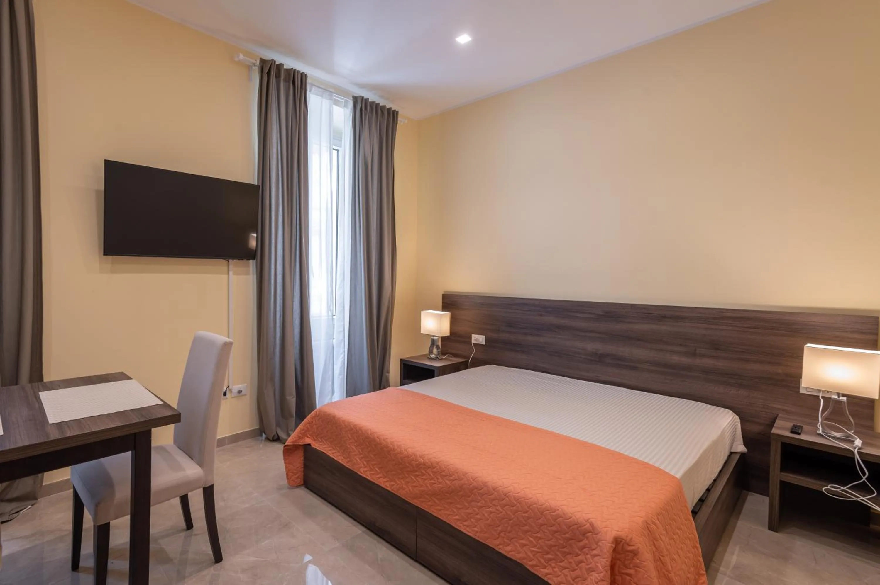 Bed in ADRIA Luxury Residence - Centro Trieste