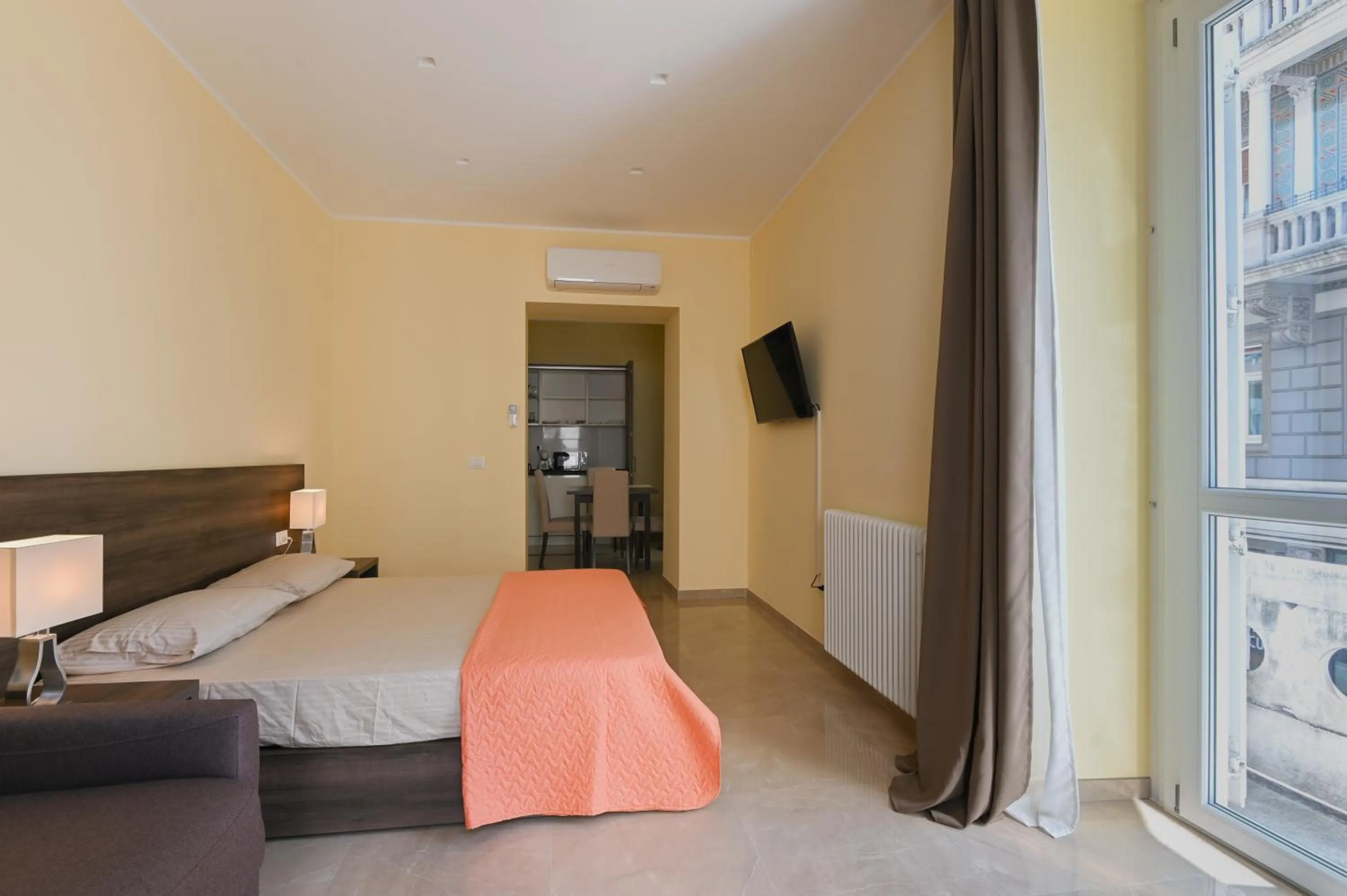 Bed in ADRIA Luxury Residence - Centro Trieste