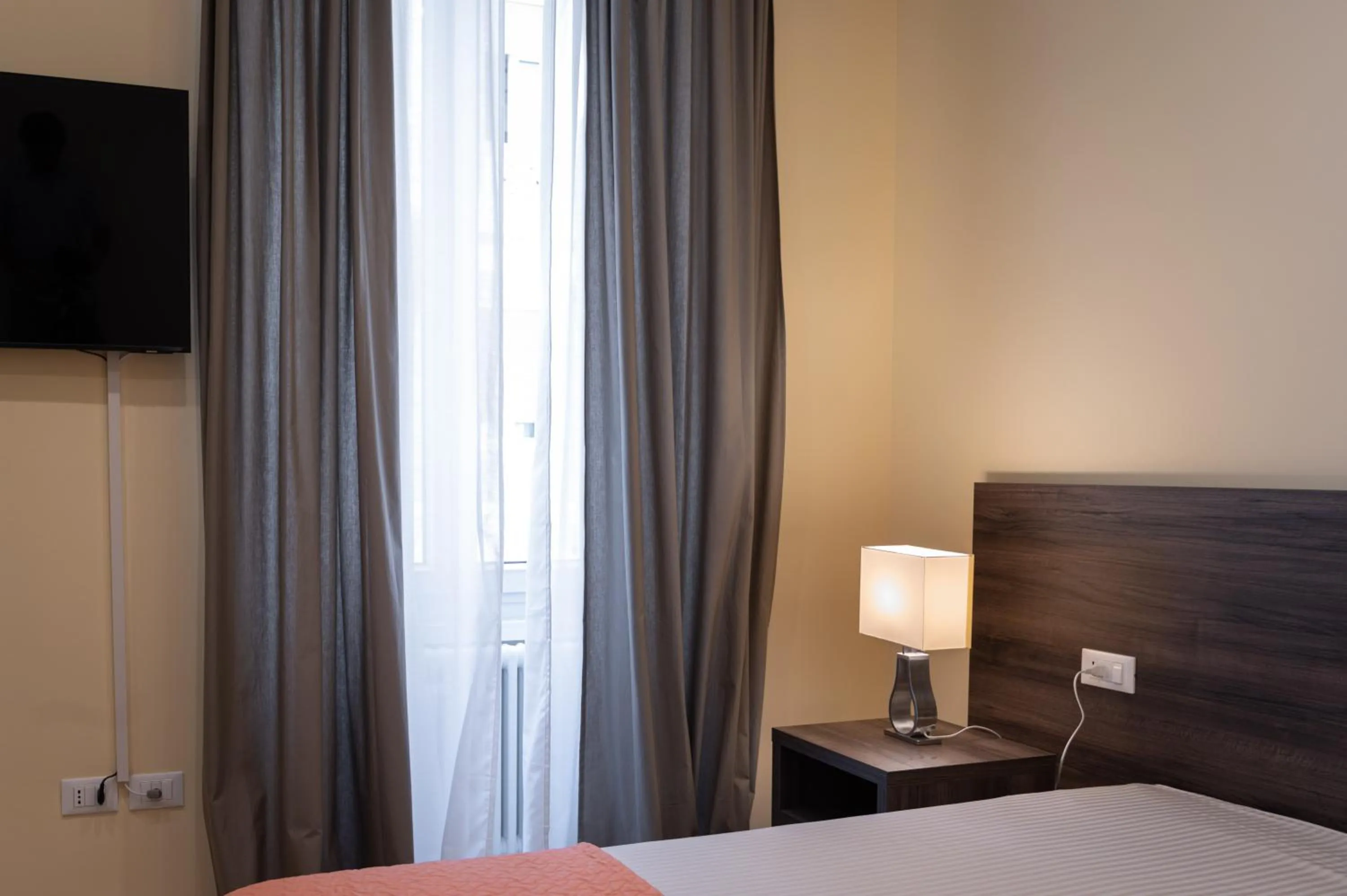 Bed in ADRIA Luxury Residence - Centro Trieste