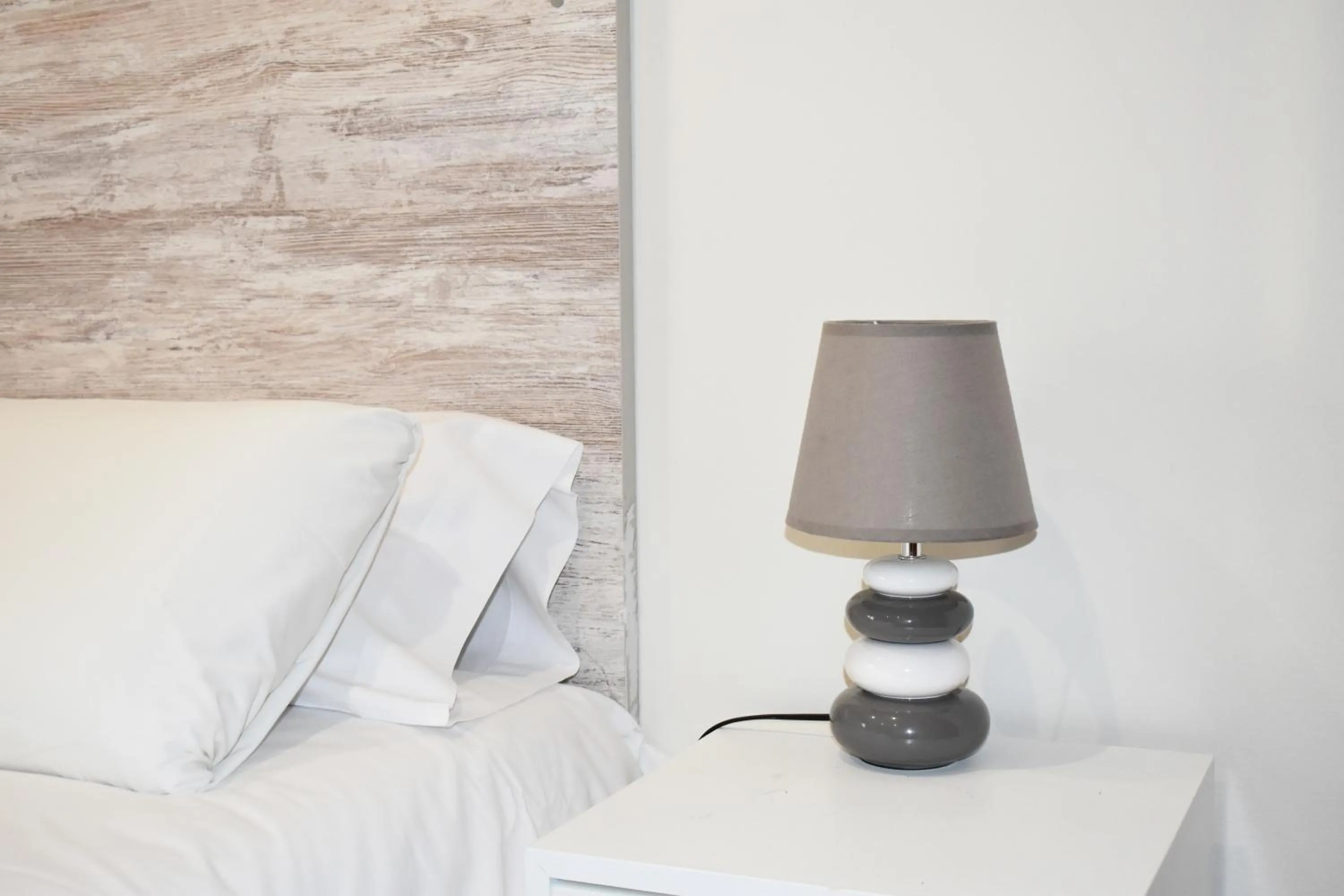 Bedroom, Bed in ToledoRooms Palacios