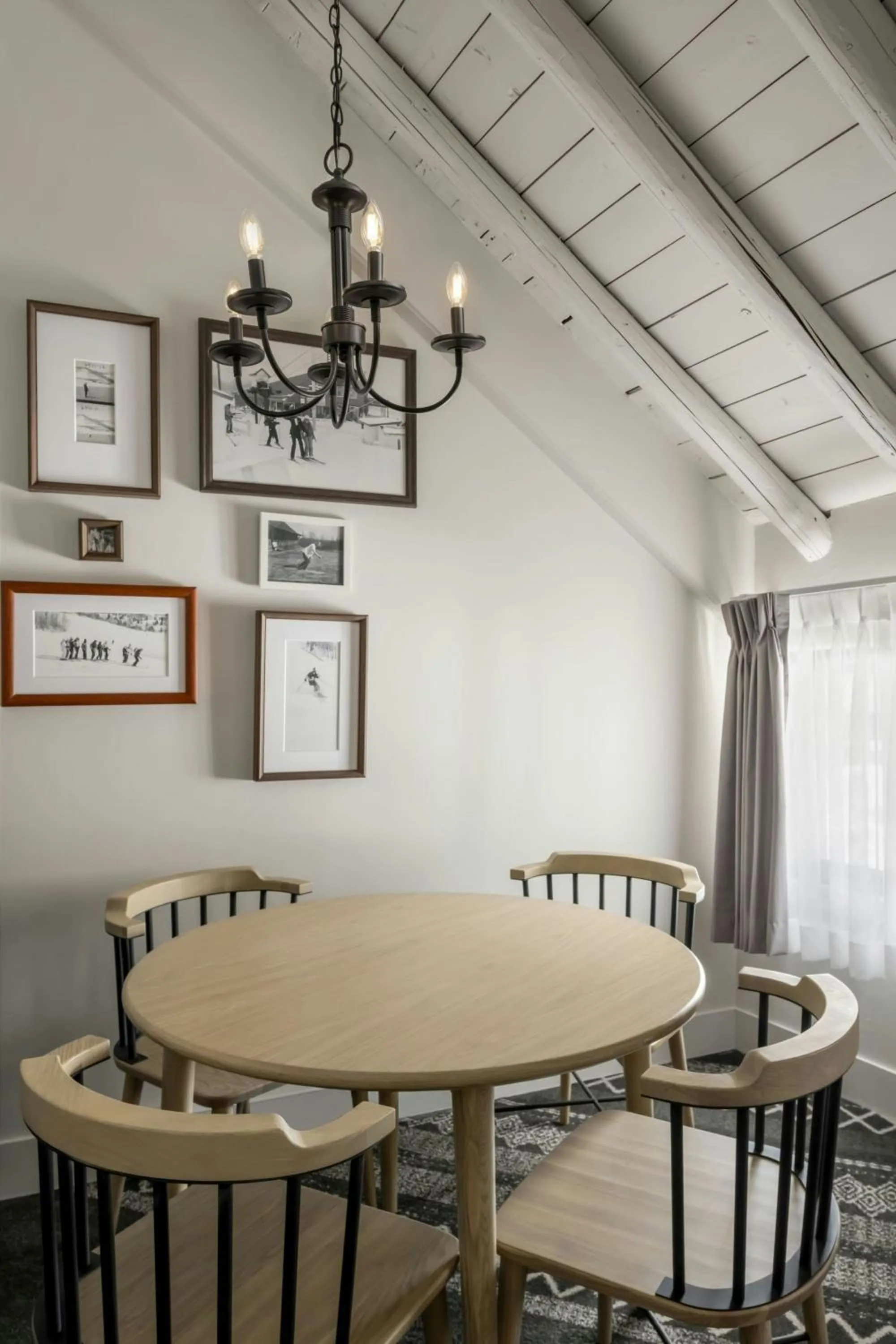 Photo of the whole room in Mont Gabriel, Sainte-Adèle, a Tribute Portfolio Resort