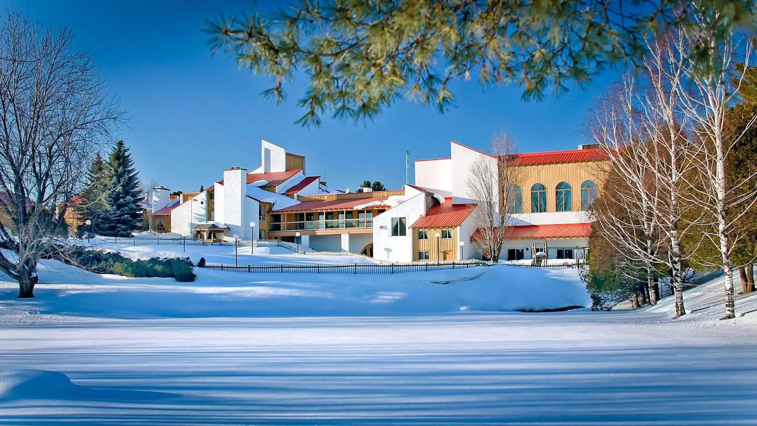 Property building in Hotel Cheribourg, an Ascend Collection Hotel