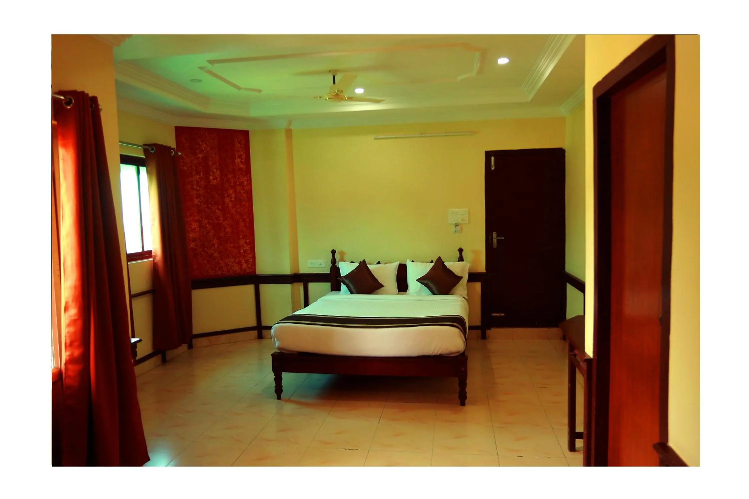 Bedroom in CORRIDOR CALICUT Airport Hotel