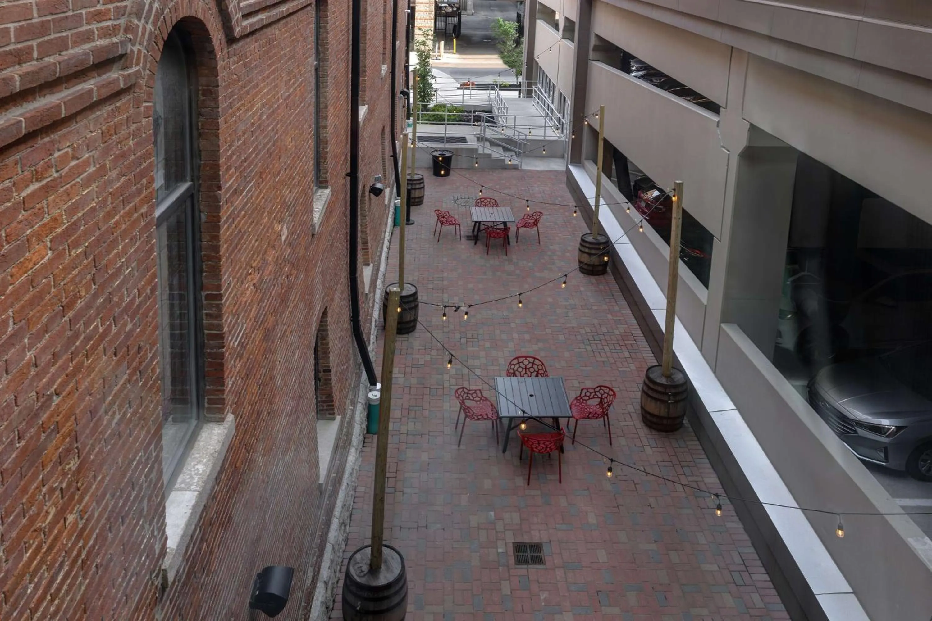 Property building in Hampton Inn Indianapolis Downtown IUPUI