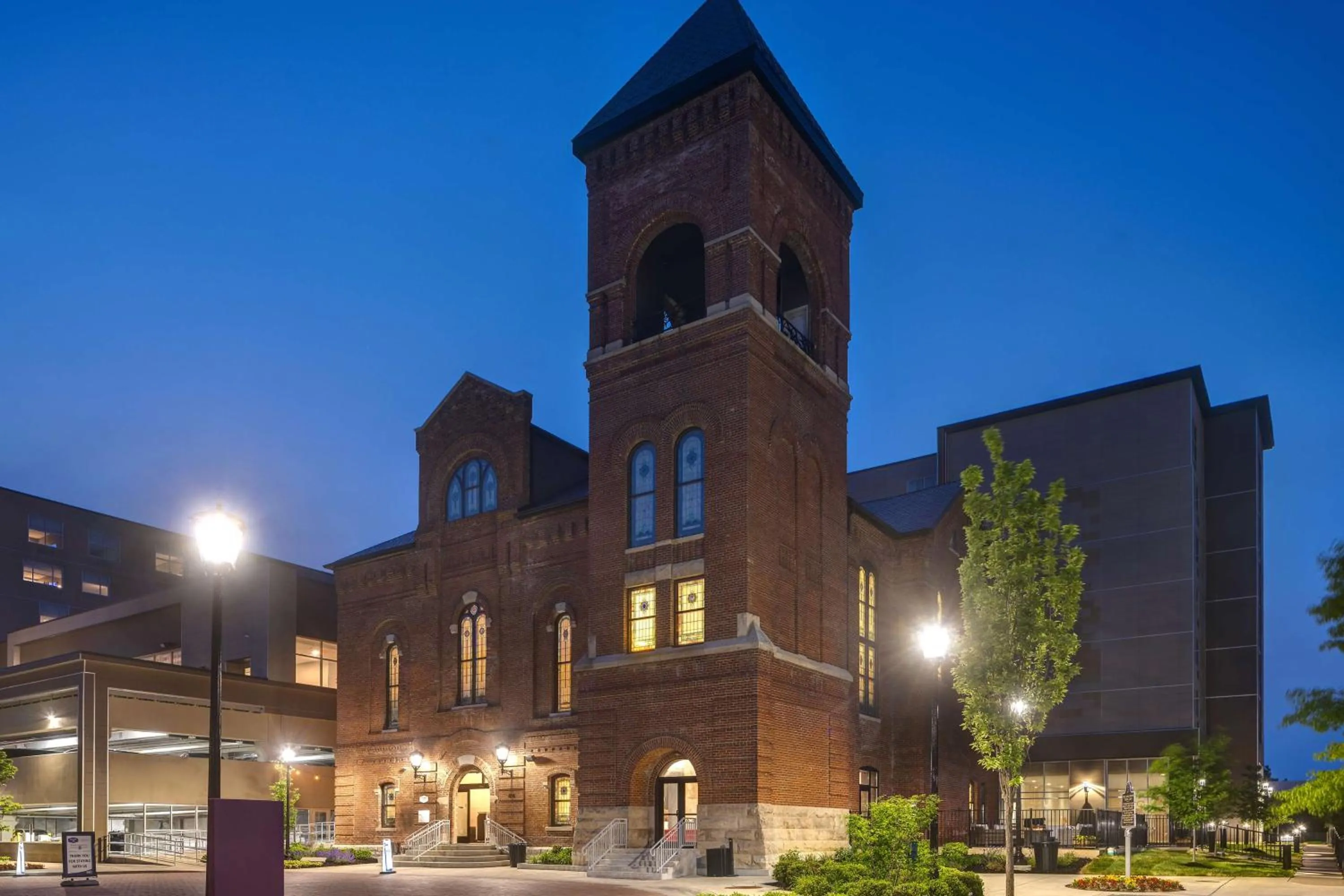 Property building in Homewood Suites by Hilton Indianapolis Downtown IUPUI