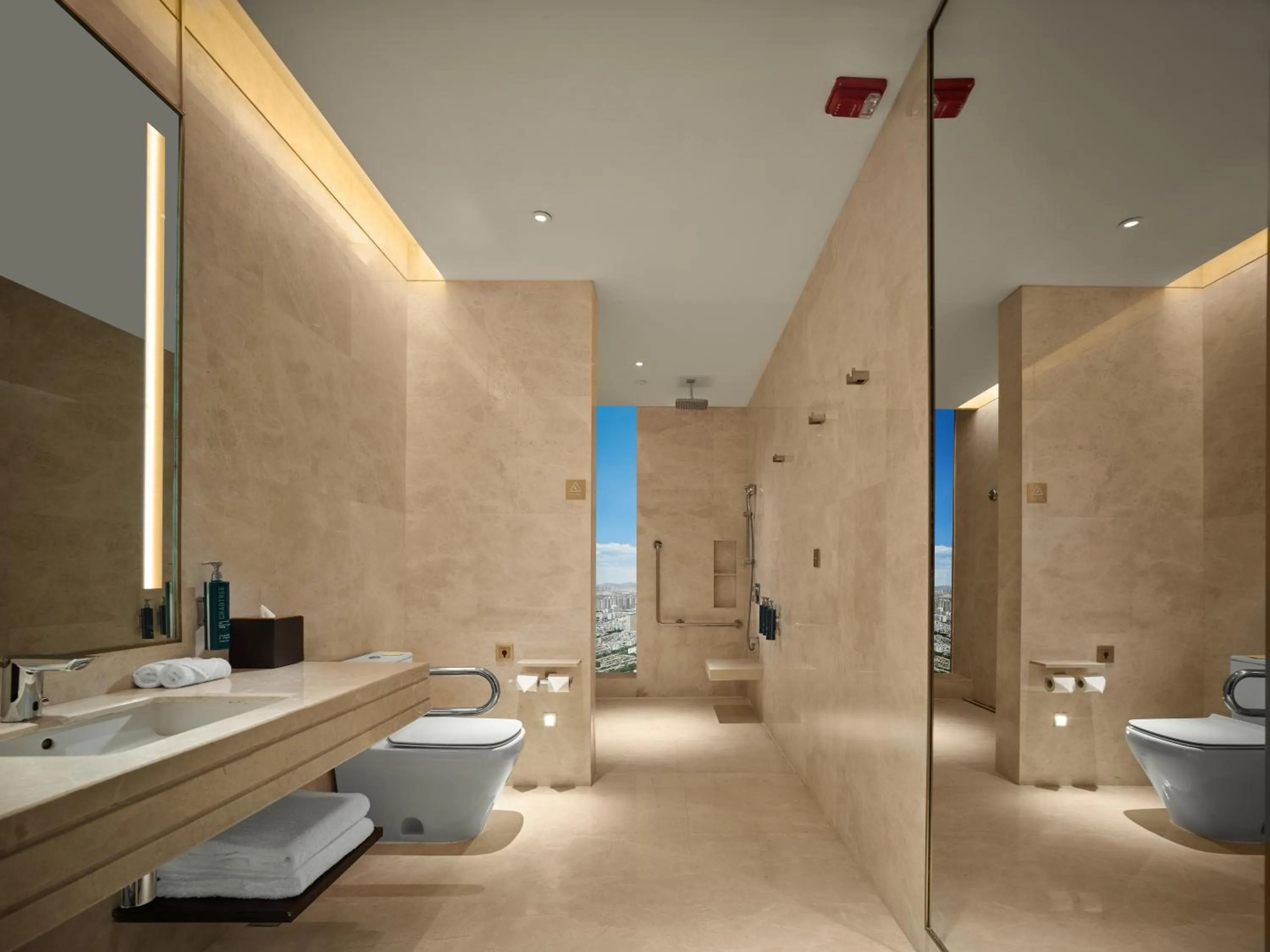 Toilet in Hilton Lanzhou City Center