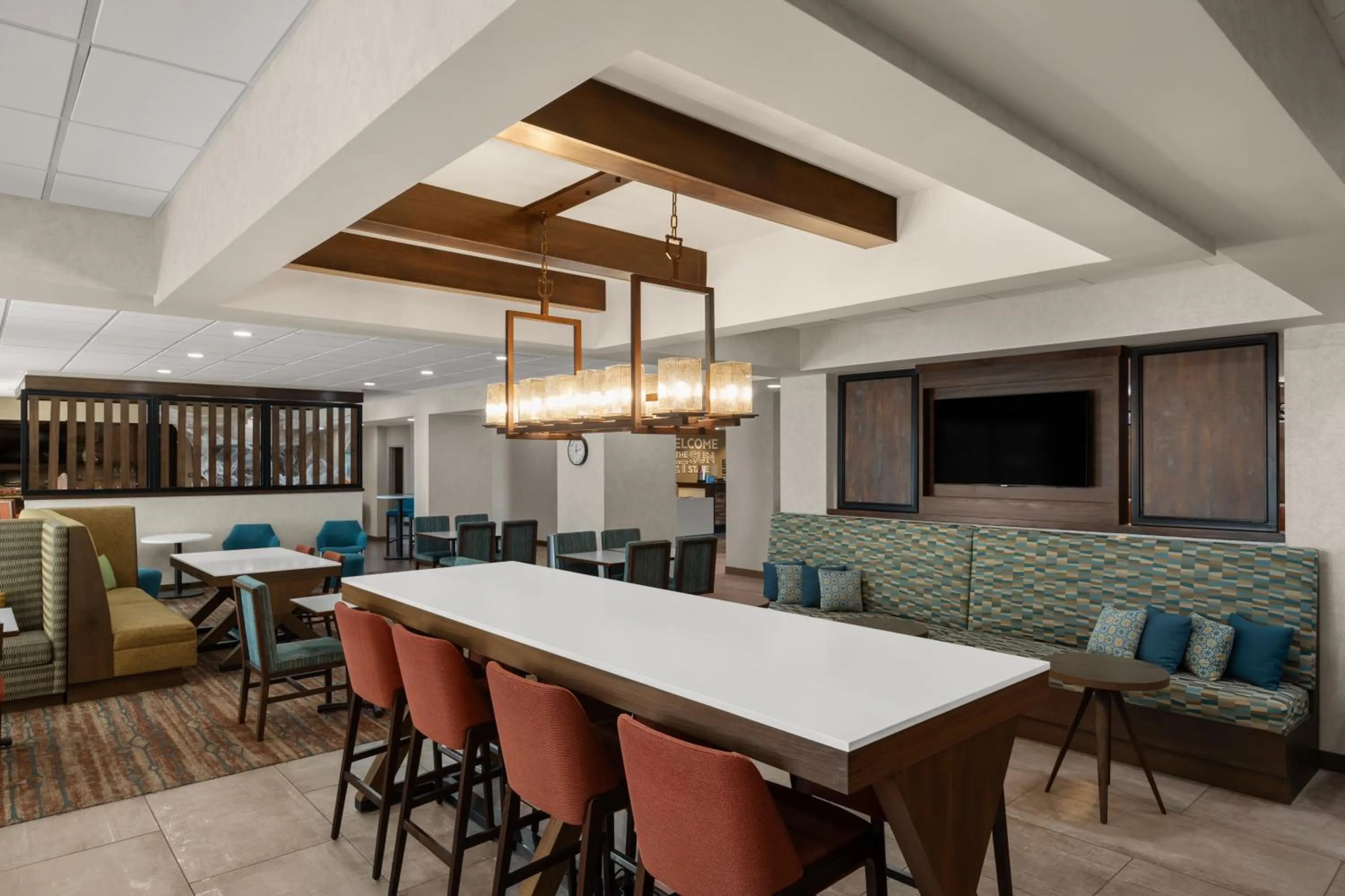 Seating area in Hampton Inn Carefree, Az