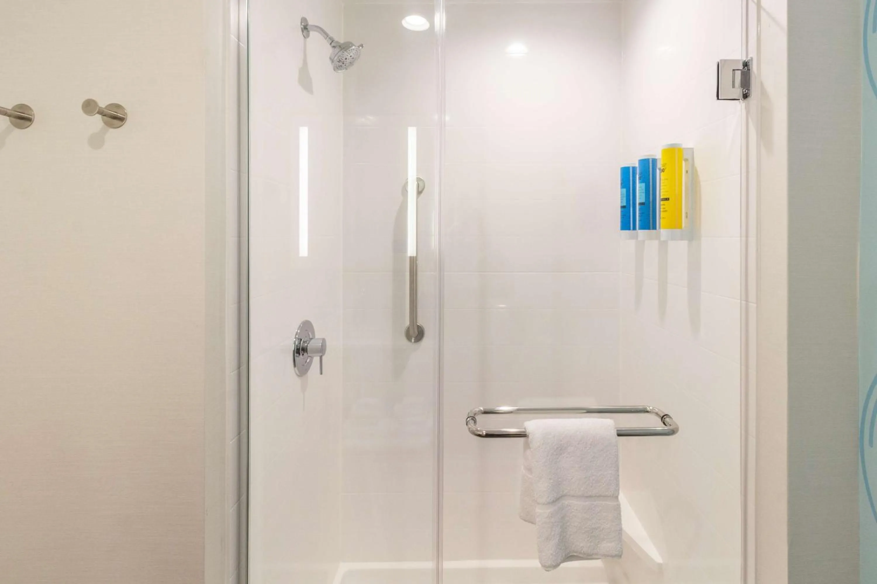 Bathroom in Tru By Hilton Niceville, Fl