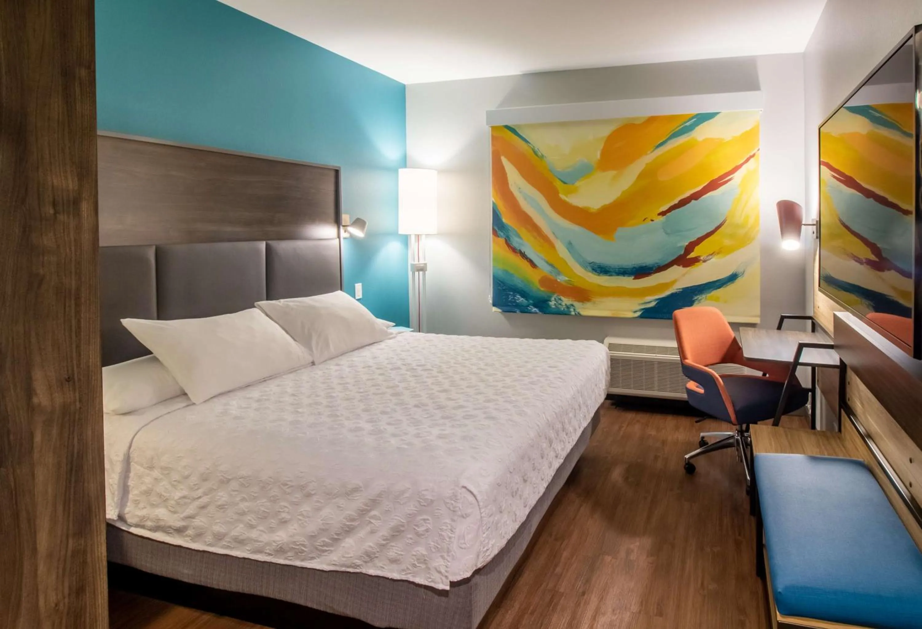 Bedroom, Bed in Tru By Hilton Niceville, Fl