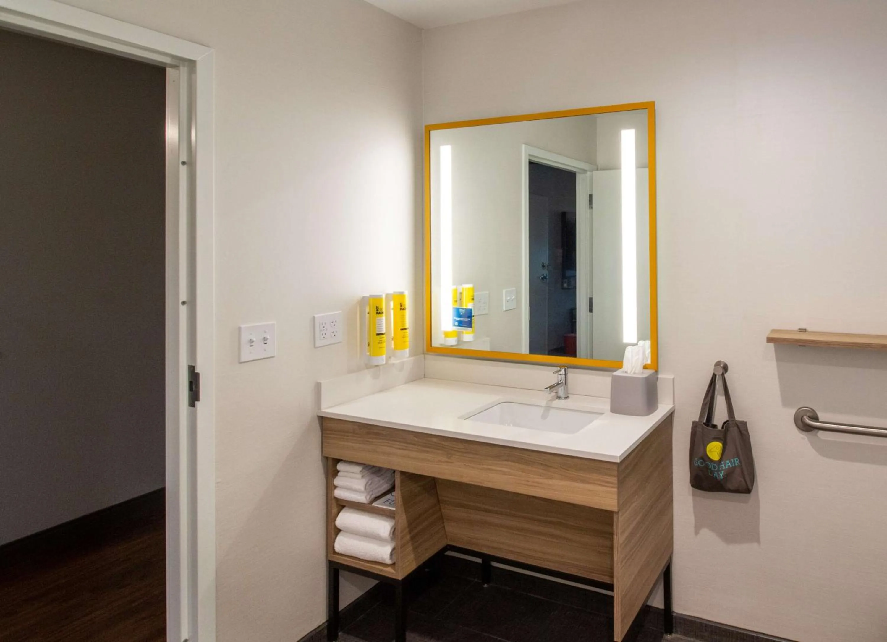 Bathroom in Tru By Hilton Niceville, Fl