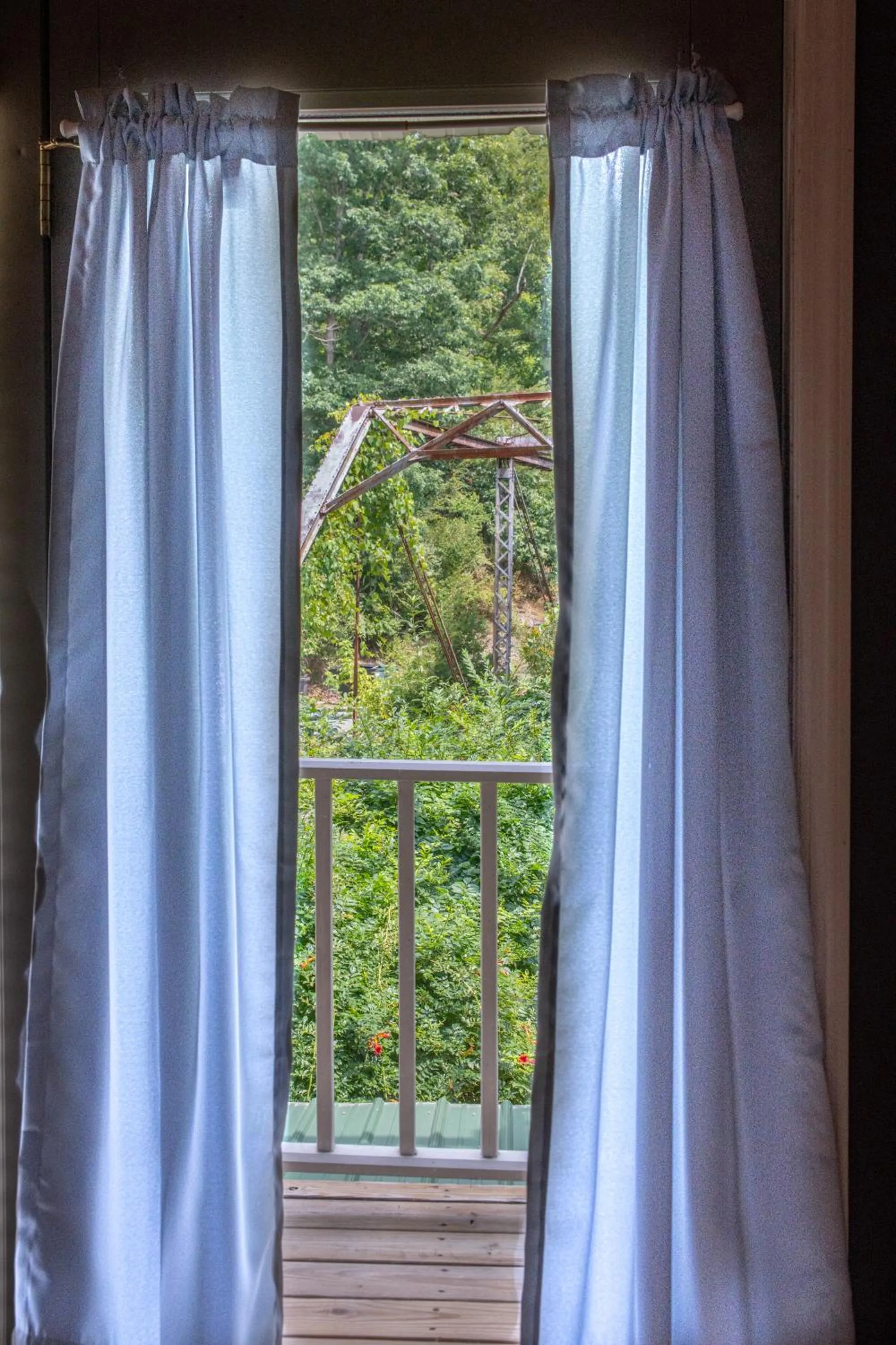 Elk River Hotel & Cafe