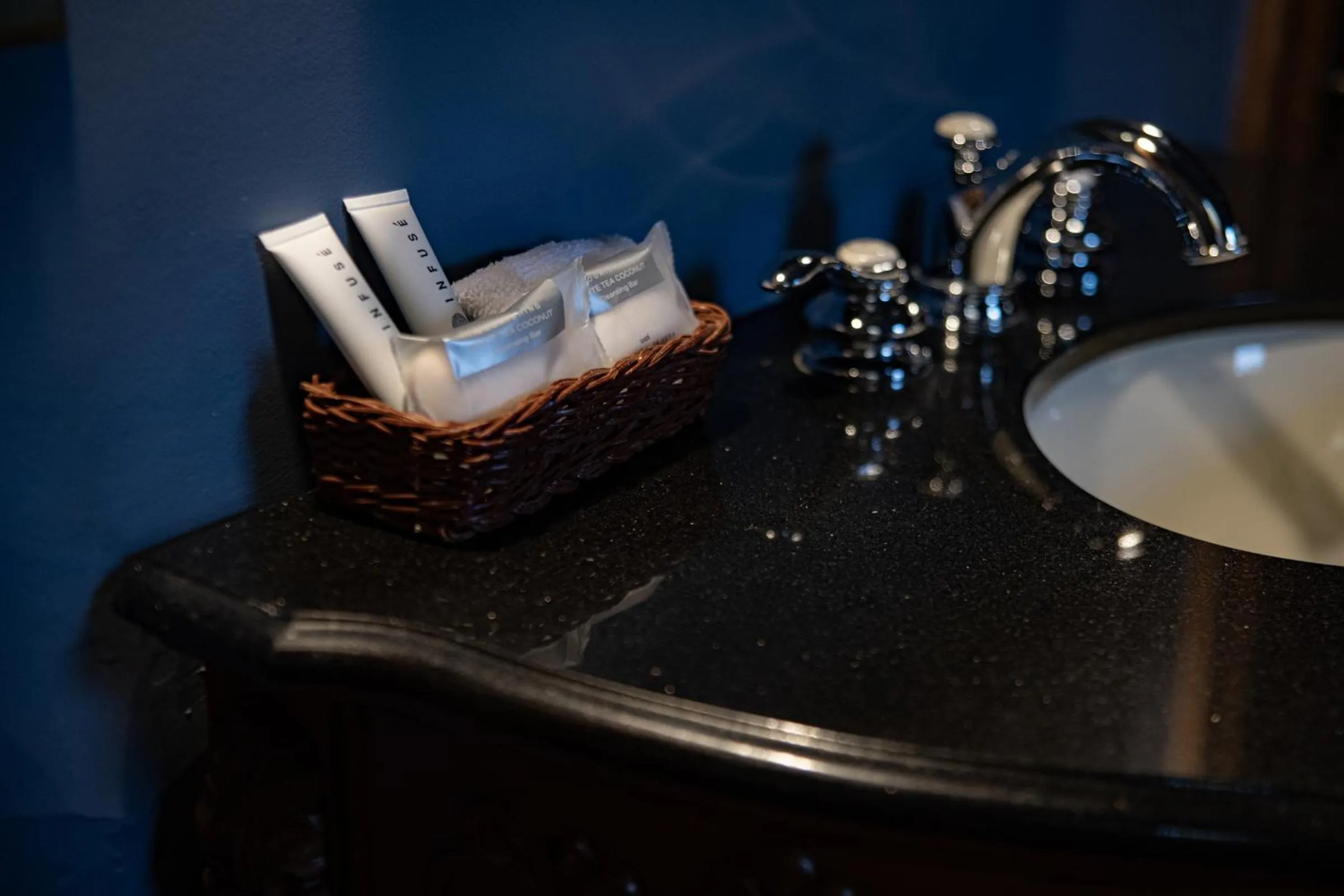 Elk River Hotel & Cafe