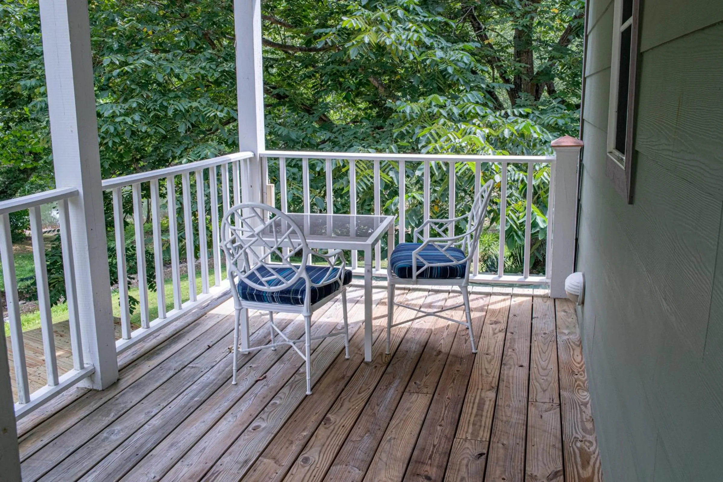 Elk River Hotel & Cafe