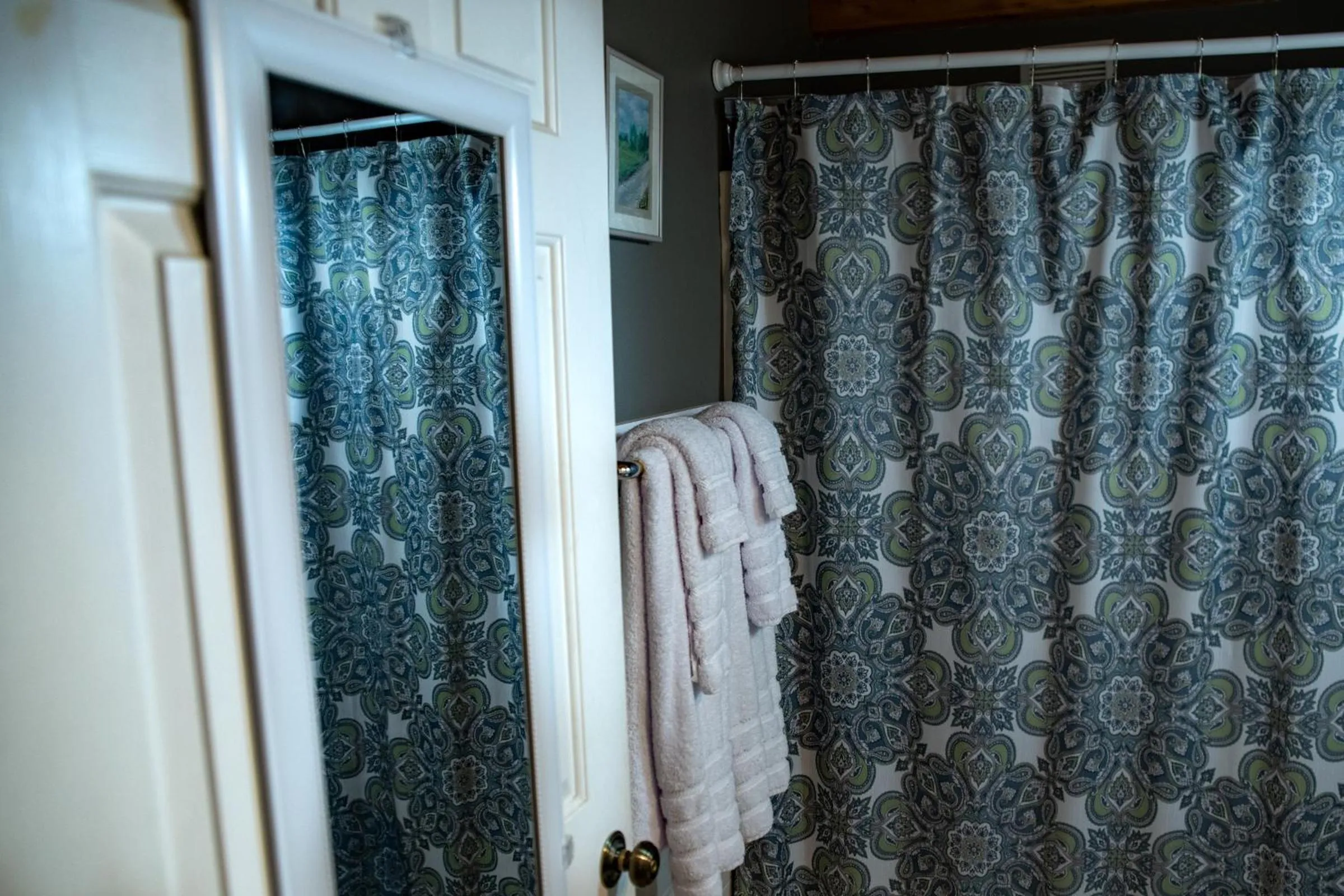 Elk River Hotel & Cafe