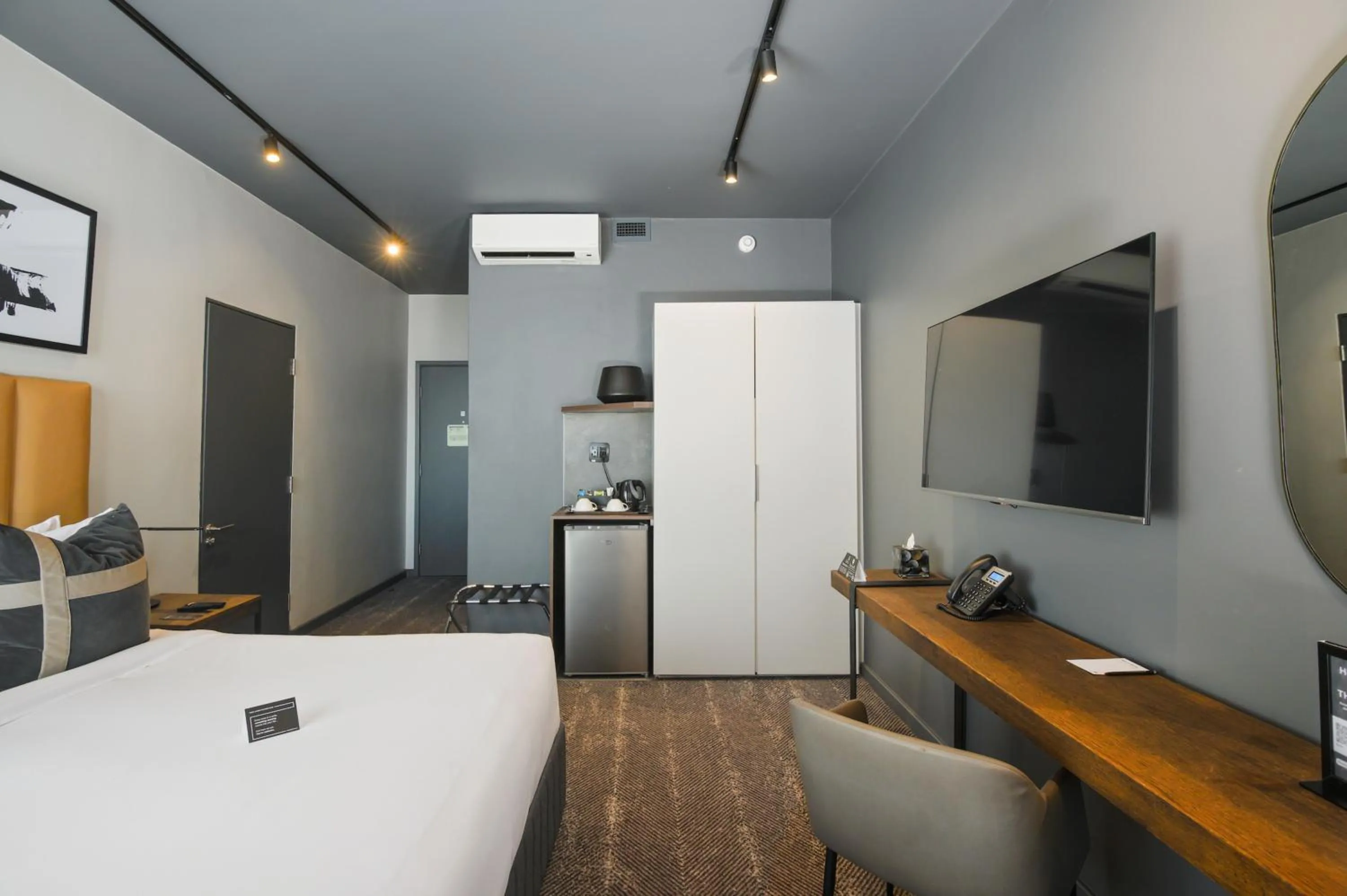 Bedroom, Bed in The Capital Mbombela