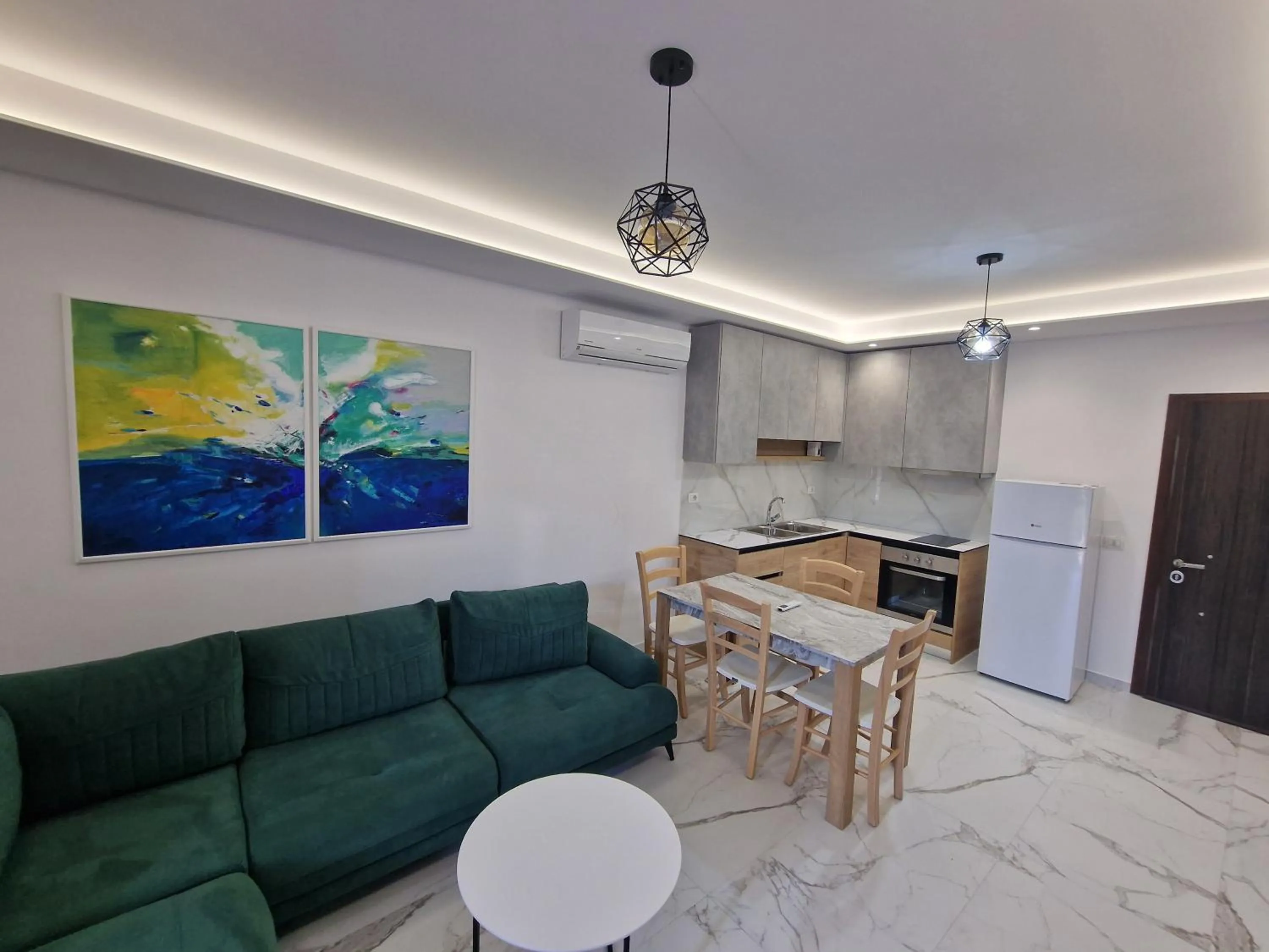 Living room in Joanna Suites