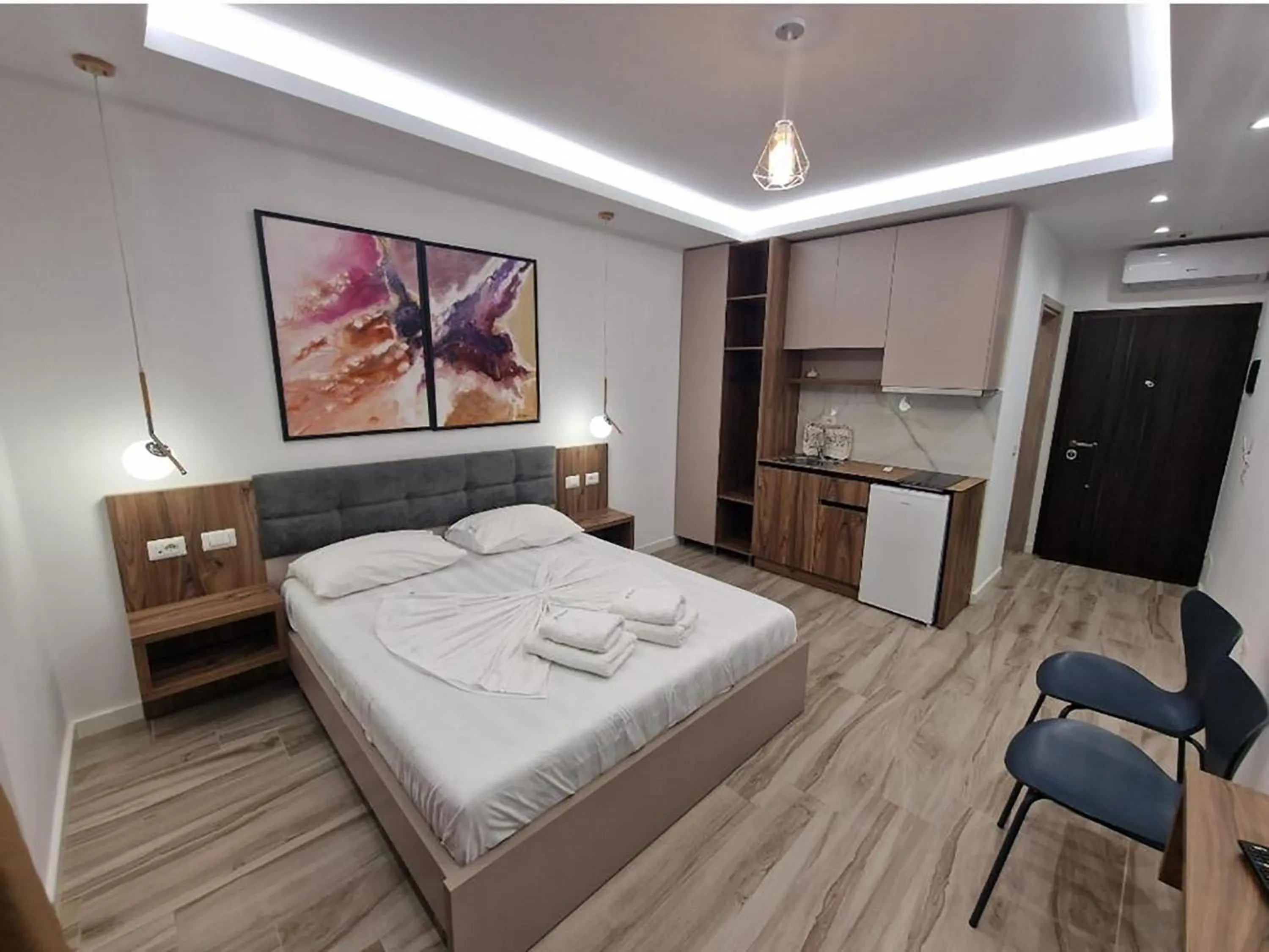 Bed in Joanna Suites