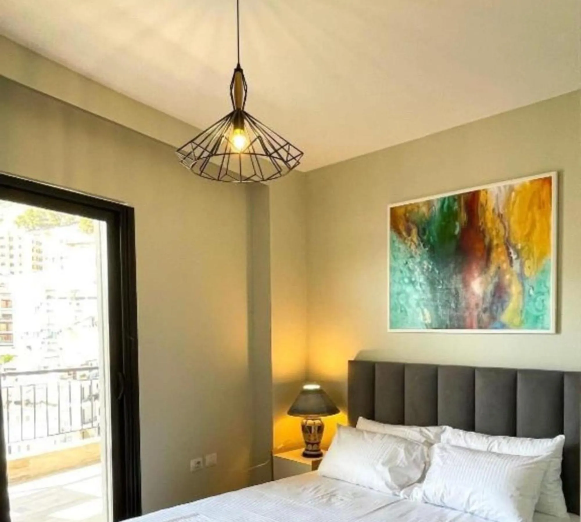 Bedroom, Bed in Joanna Suites