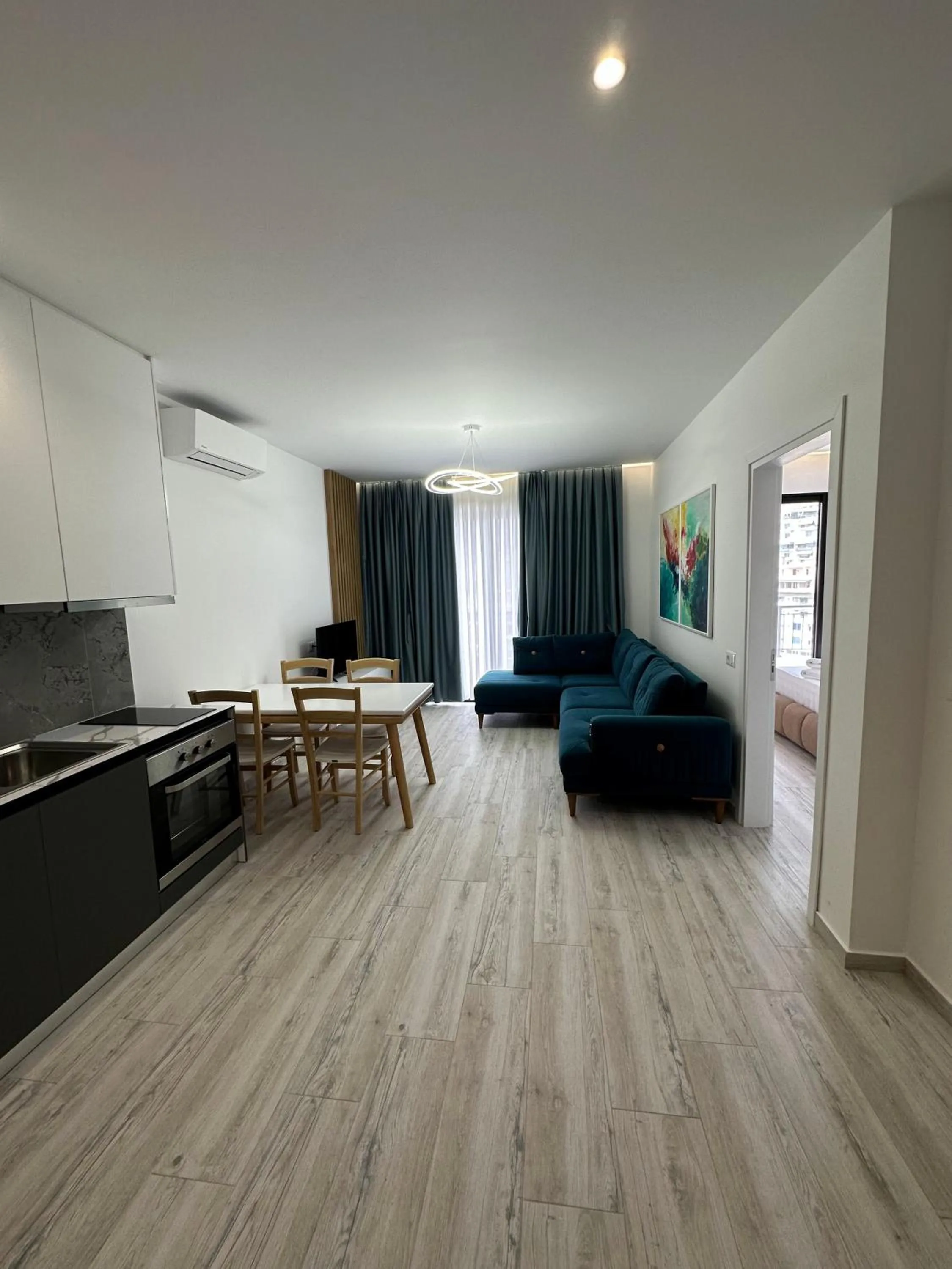 Kitchen or kitchenette in Joanna Suites