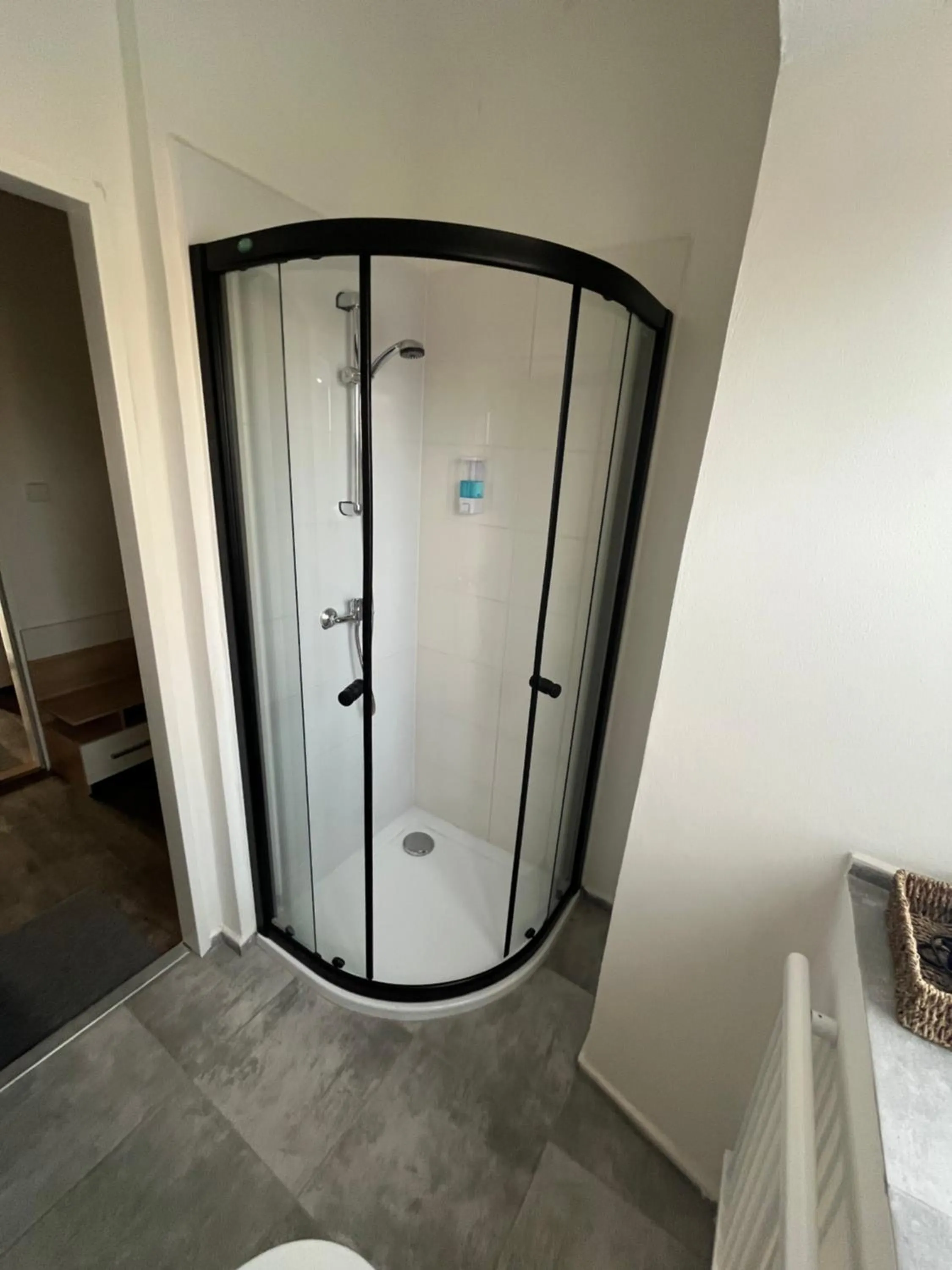 Shower in H@M Penzion