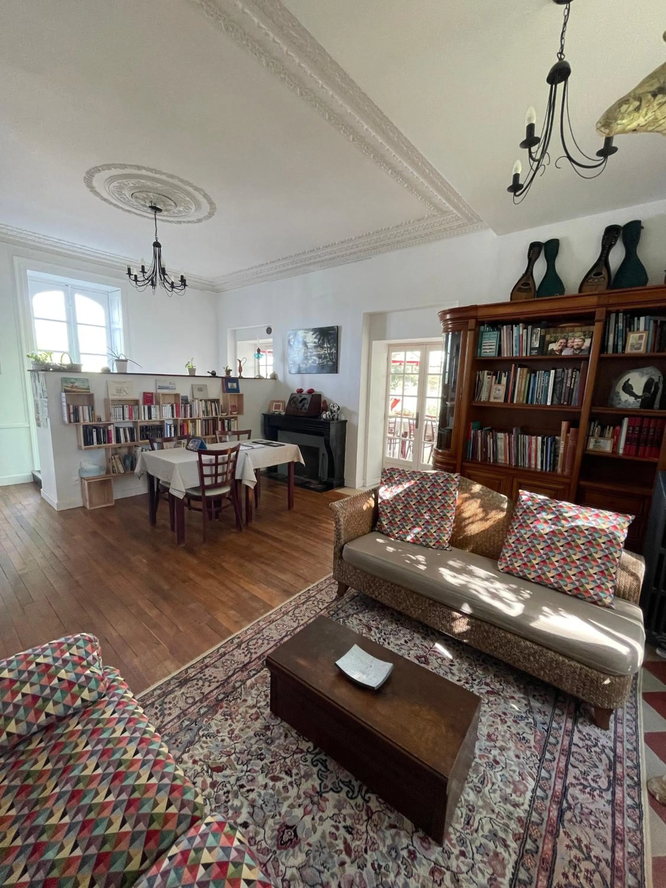 Living room in La Houache Chambres d'Hôtes