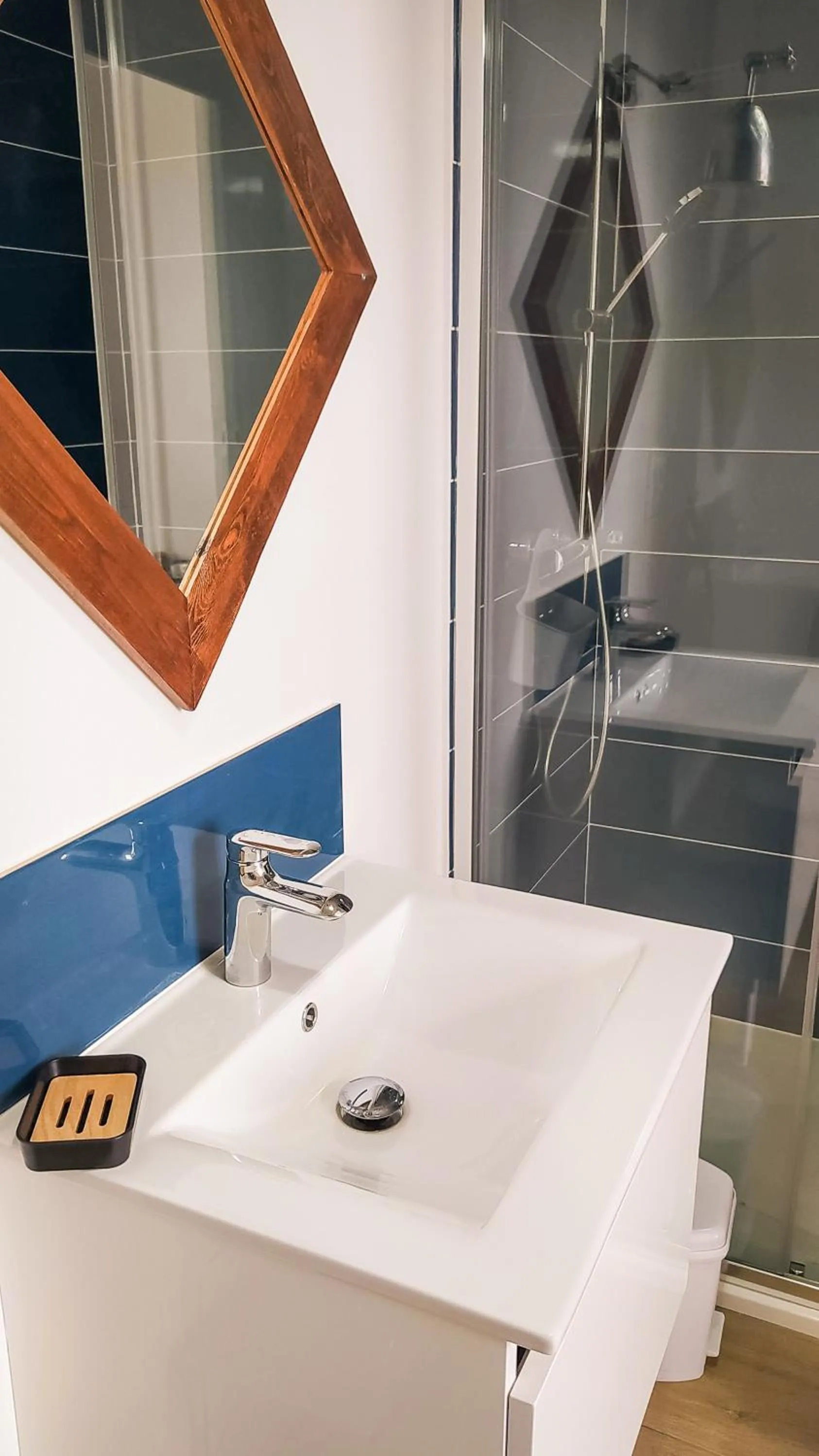 Shower in La Houache Chambres d'Hôtes