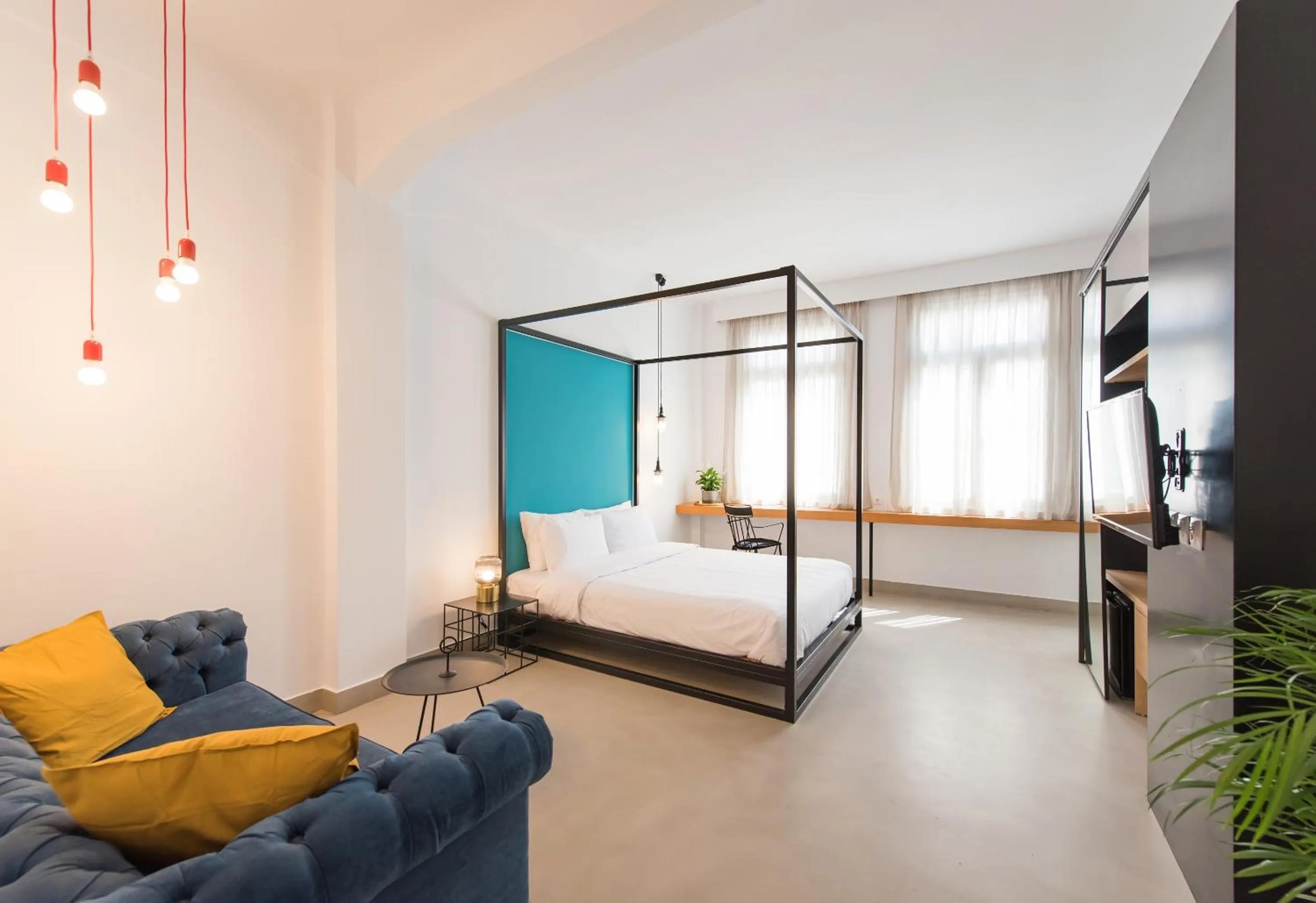 Bed in MONK Monastiraki Suites