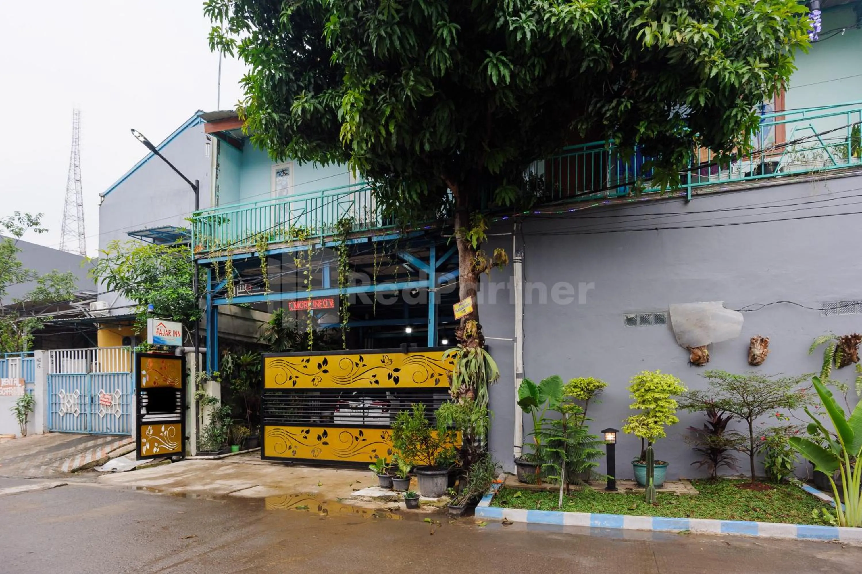 Property building in OYO 90594 Fajar Inn