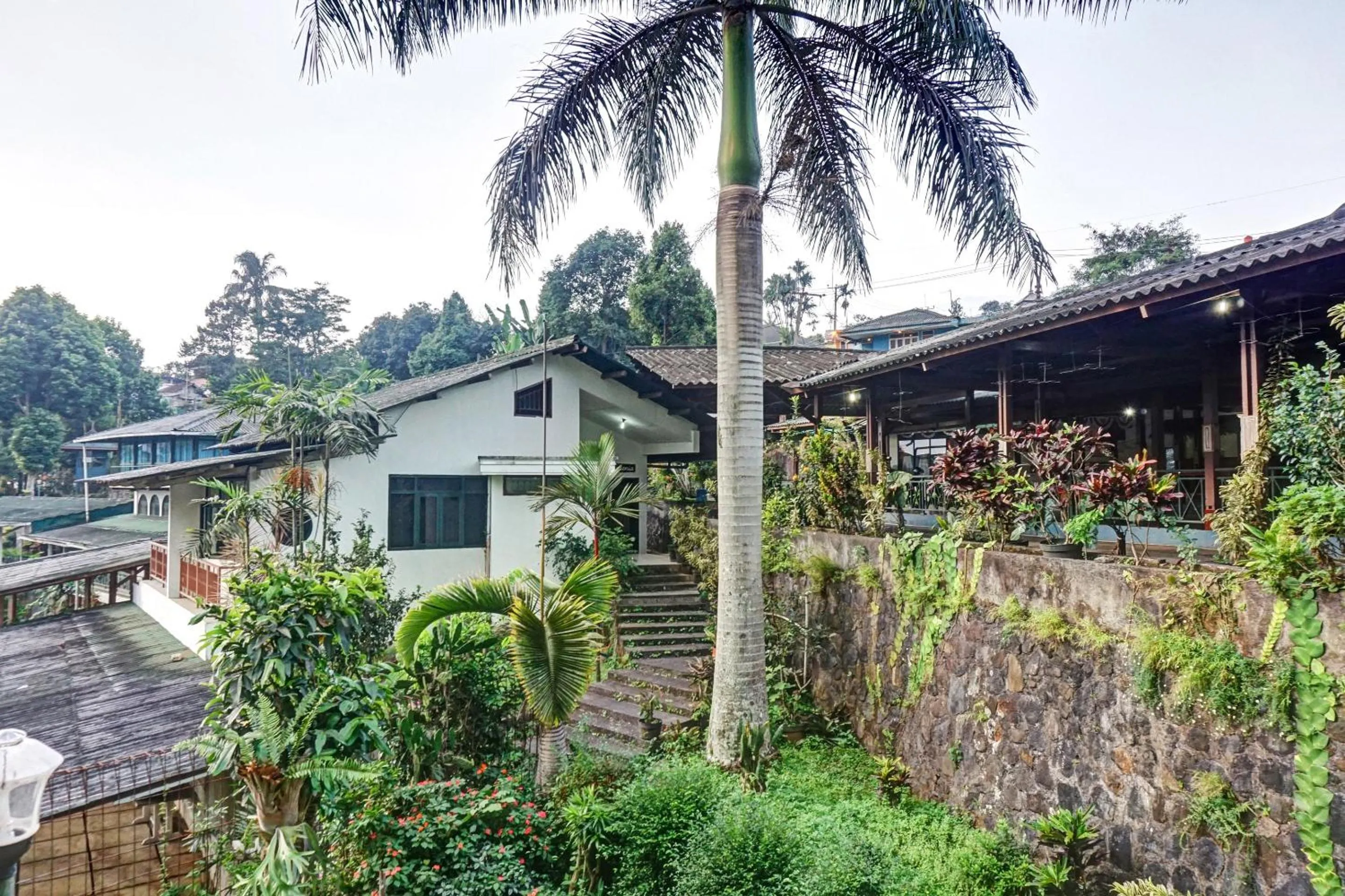 Lobby or reception in Hotel O 90596 Hotel Griya Astoeti