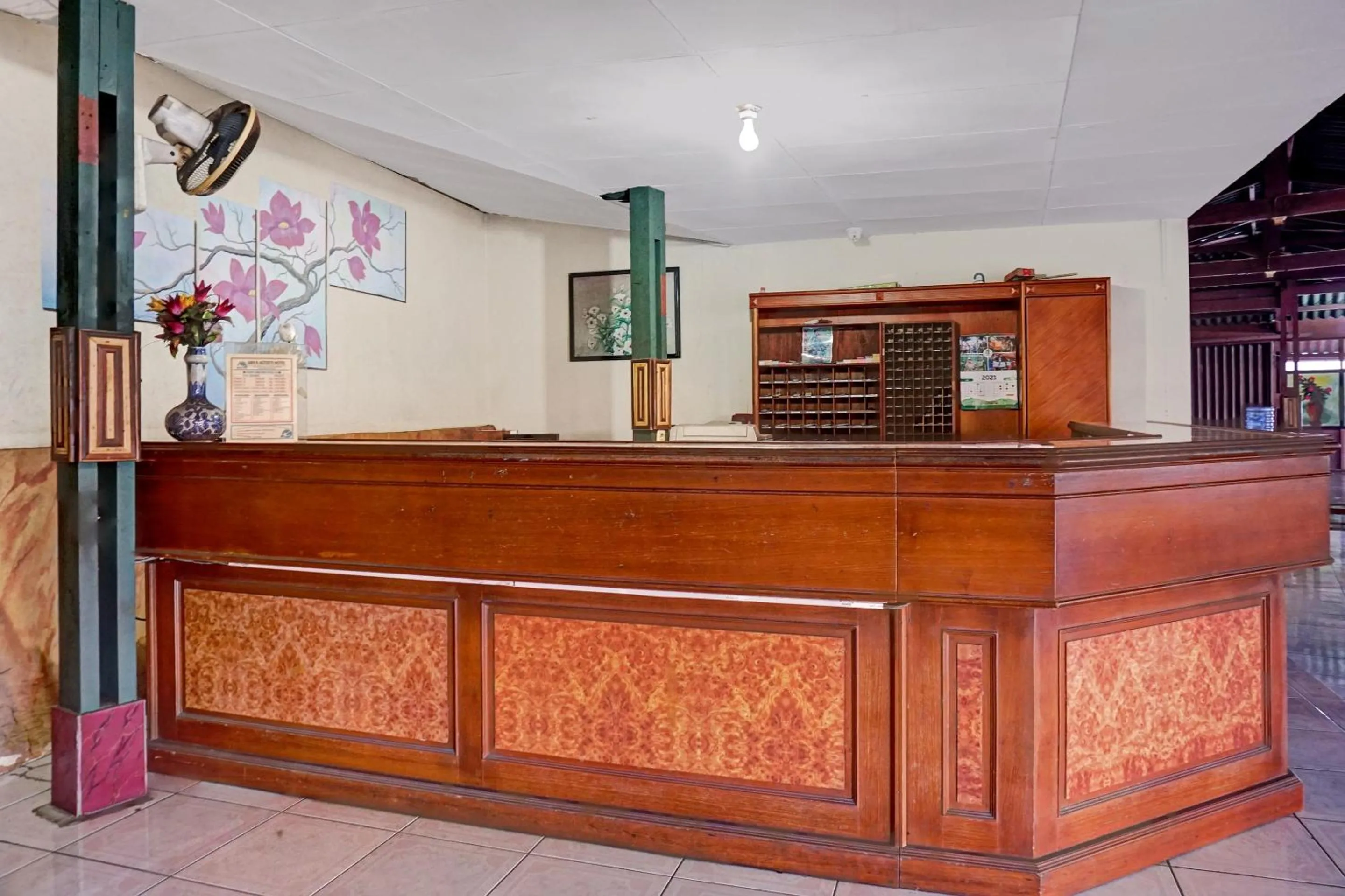 Lobby or reception in Hotel O 90596 Hotel Griya Astoeti