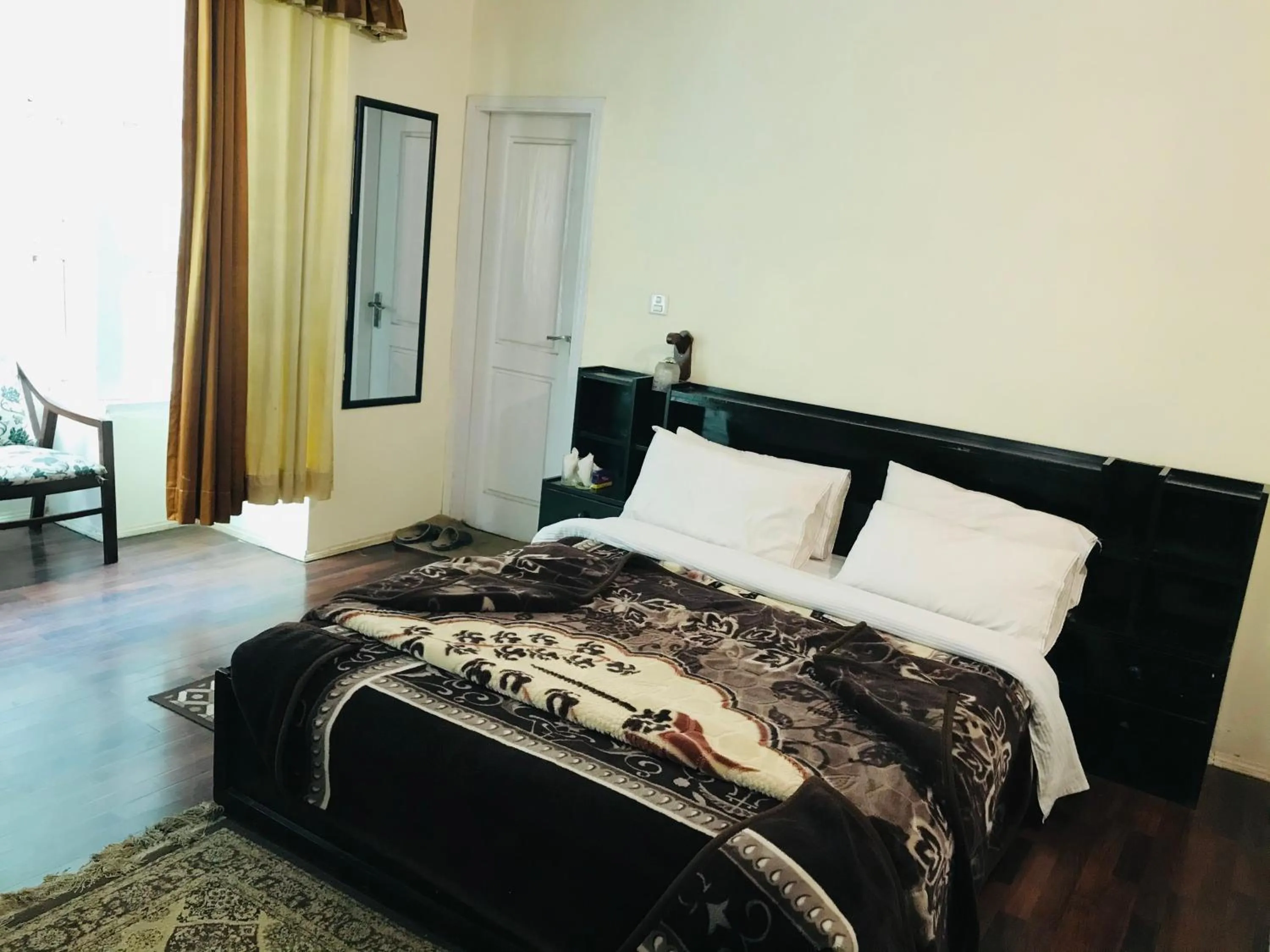 Bedroom, Bed in Parhena Cottages Bella Naran