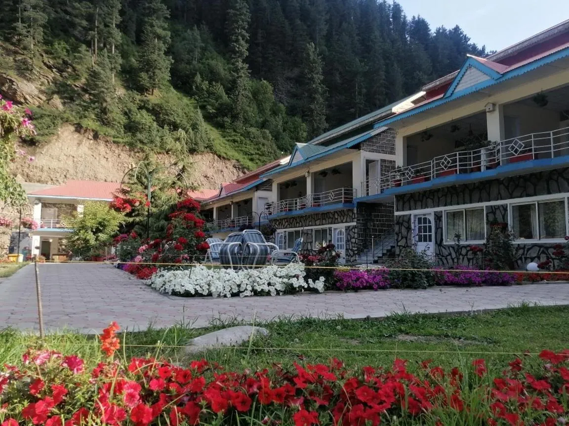 Parhena Cottages Bella Naran