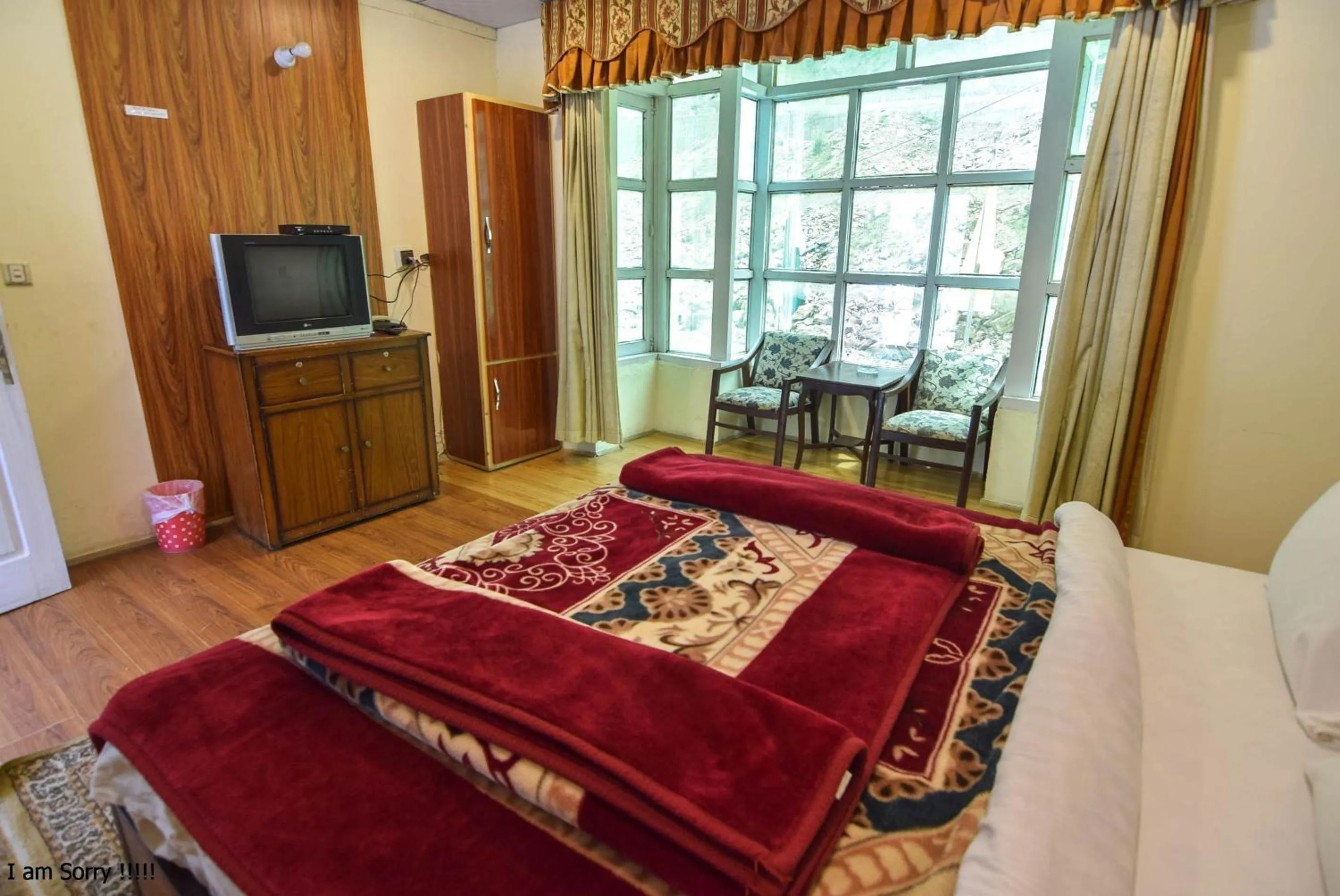 Bed in Parhena Cottages Bella Naran