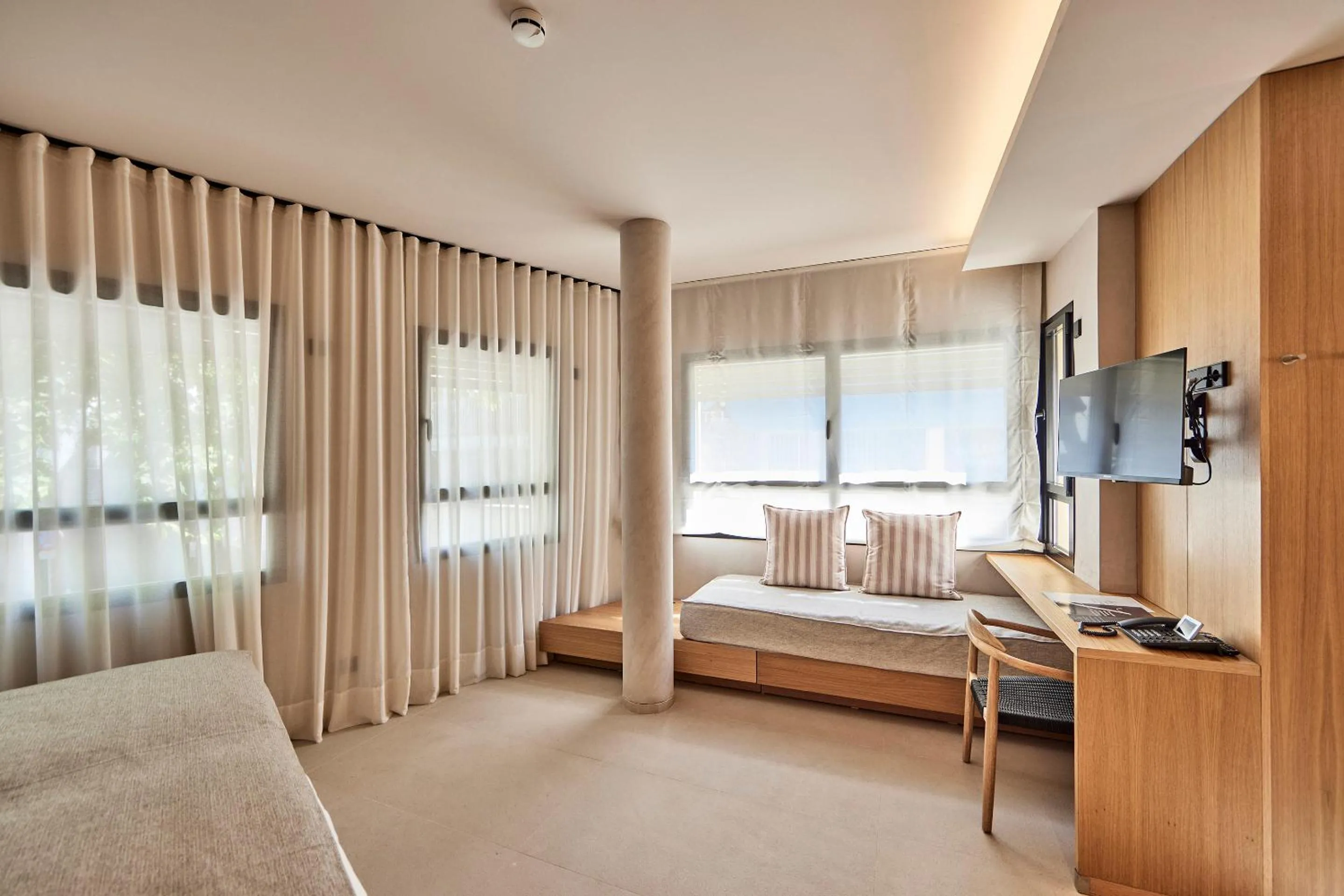 TV and multimedia, Bed in JOE'S GOMILA BOUTIQUE HOTEL