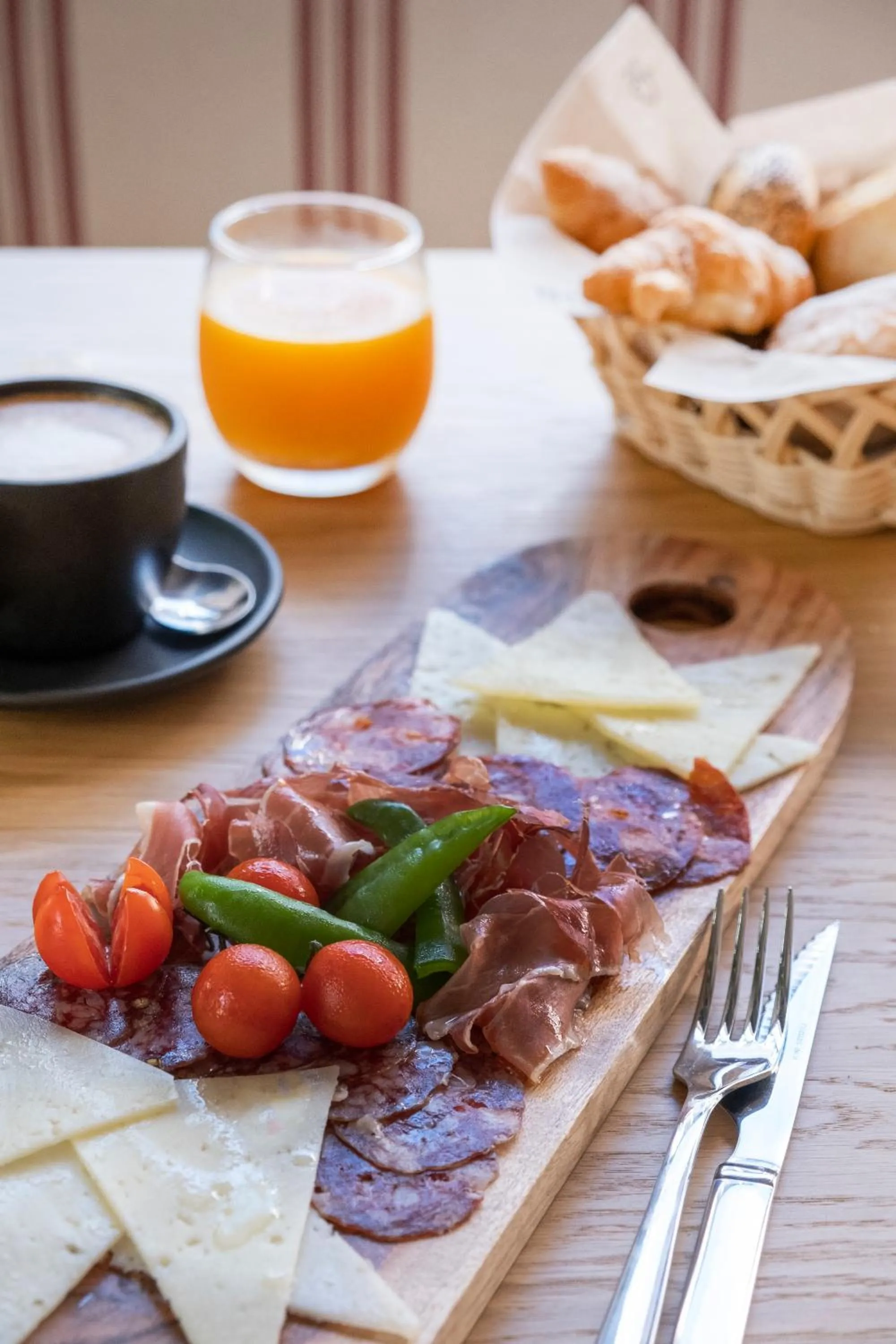 Restaurant/places to eat in JOE'S GOMILA BOUTIQUE HOTEL