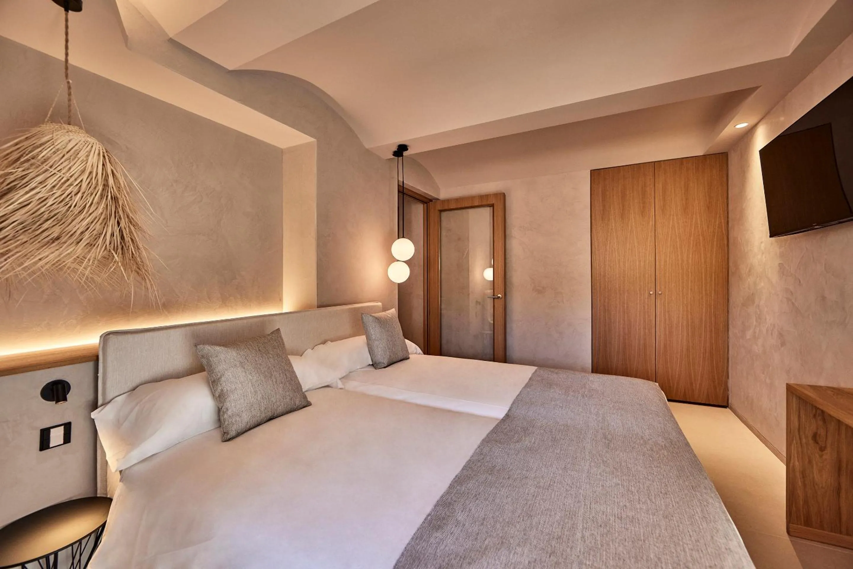 Bed in JOE'S GOMILA BOUTIQUE HOTEL