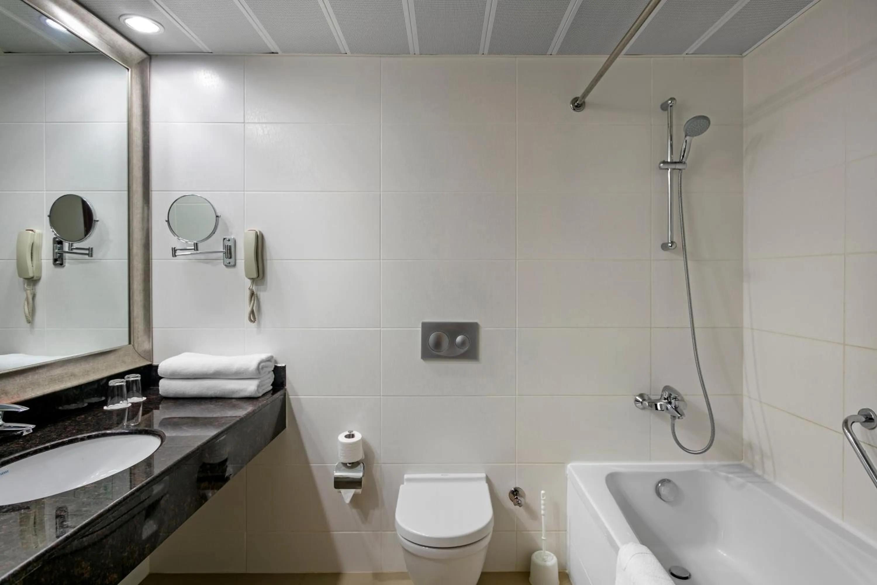 Bathroom in Özkaymak Select Resort