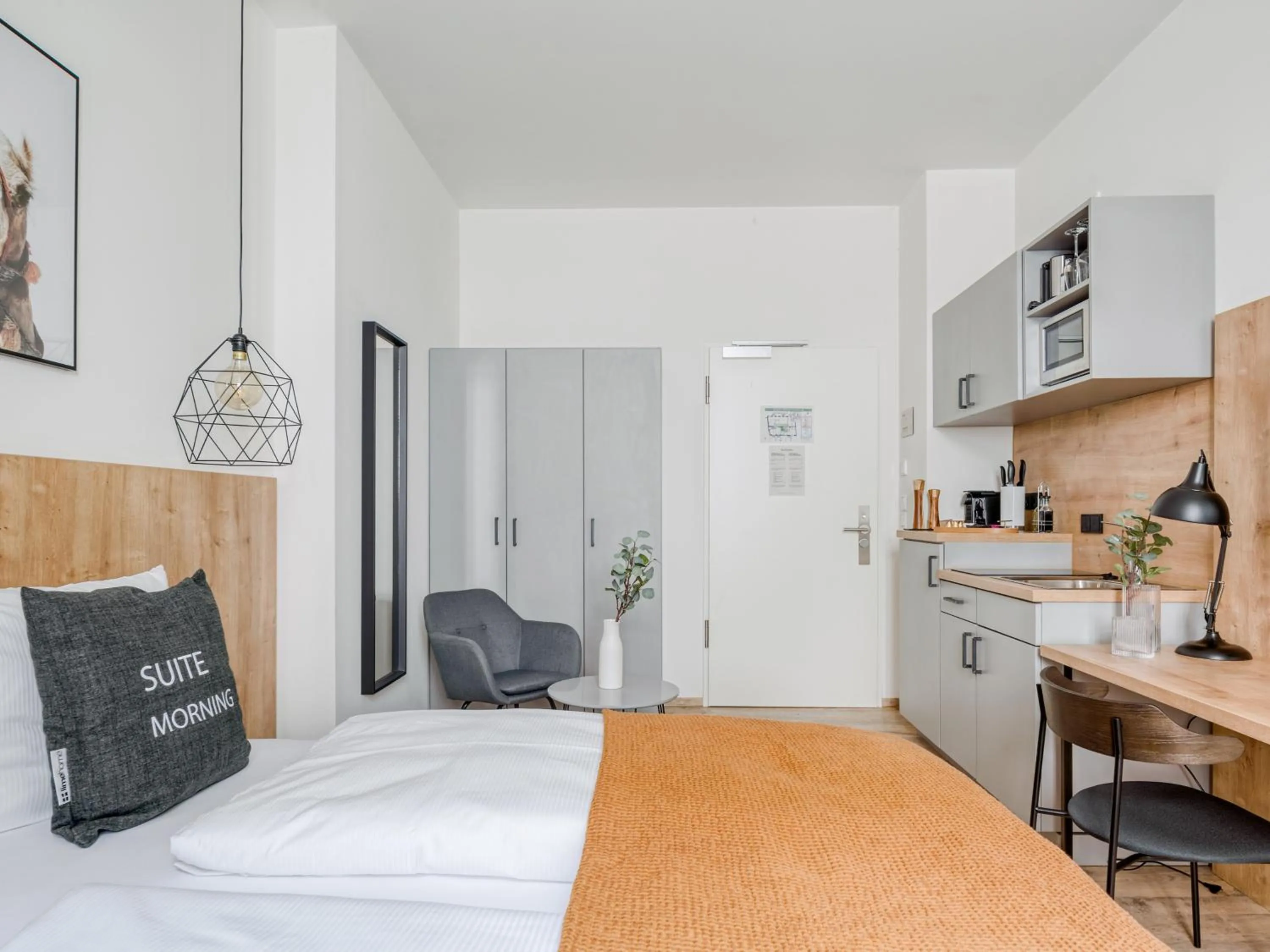 Bed in Limehome Bamberg Keßlerstraße