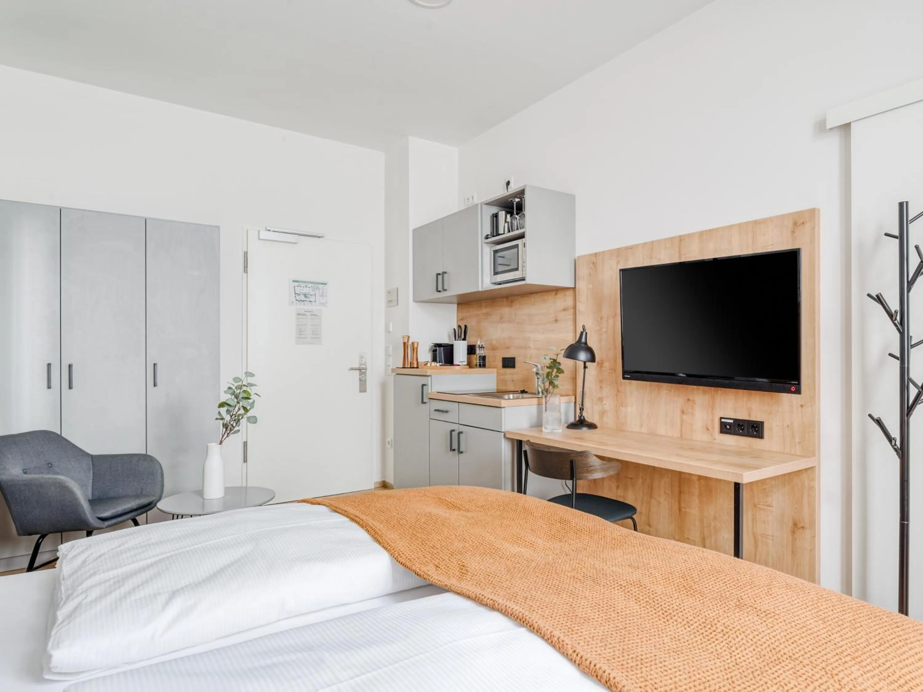 Bed in Limehome Bamberg Keßlerstraße