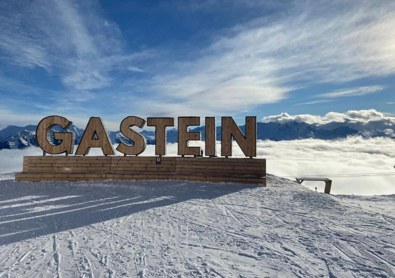 Skiing in Hotel Bad Hofgastein - The STORKS - Adults Only