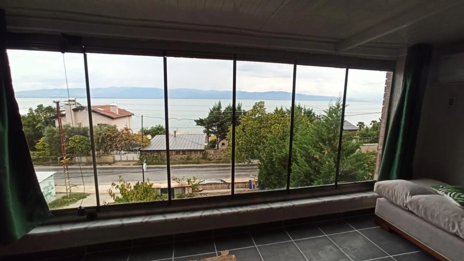 Lake view in Gölyaka Hotel