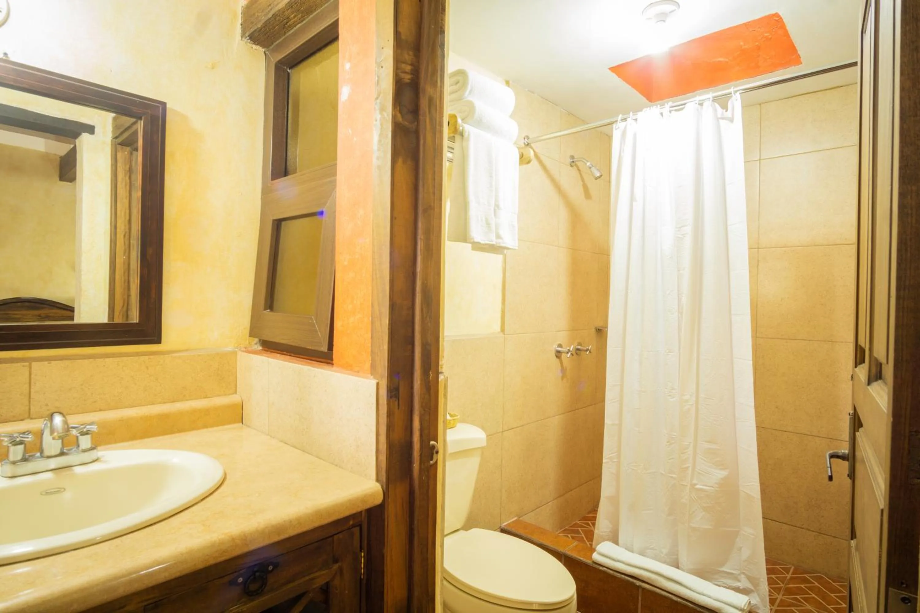 Bathroom in Hotel Maya Ik'