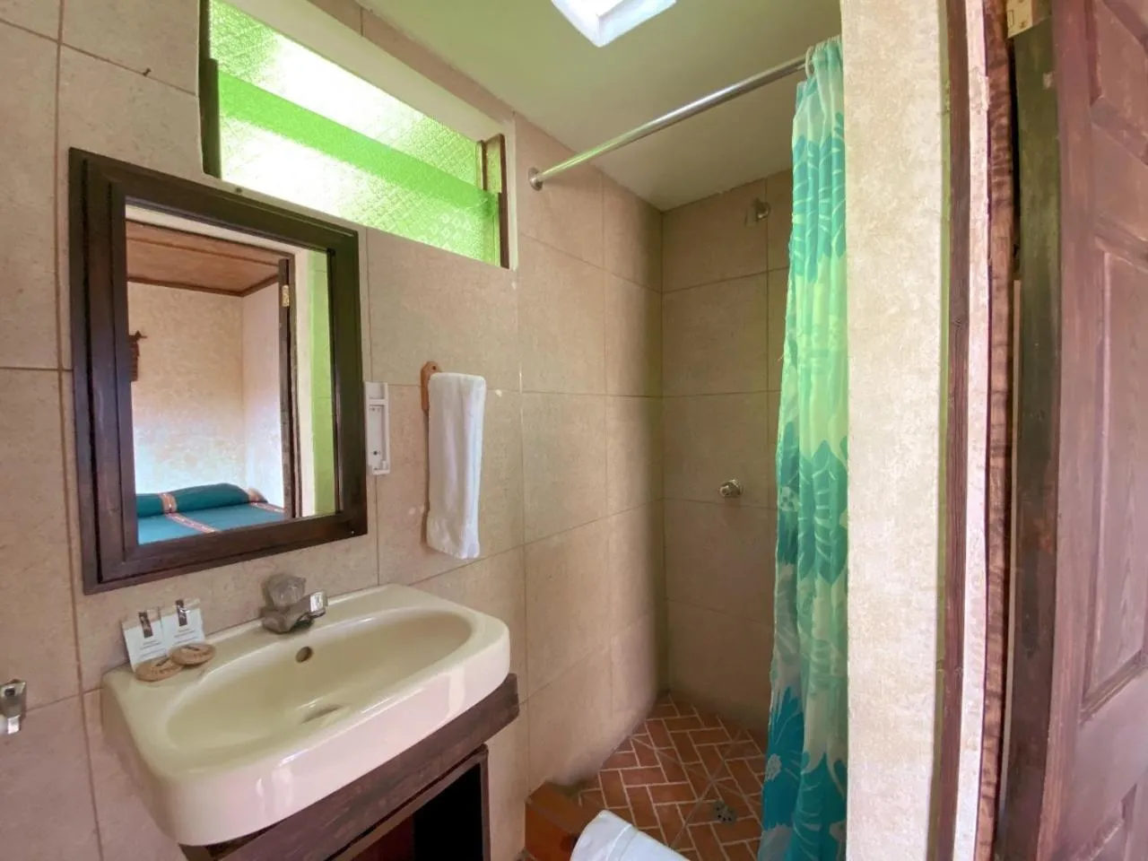 Bathroom in Hotel Maya Ik'