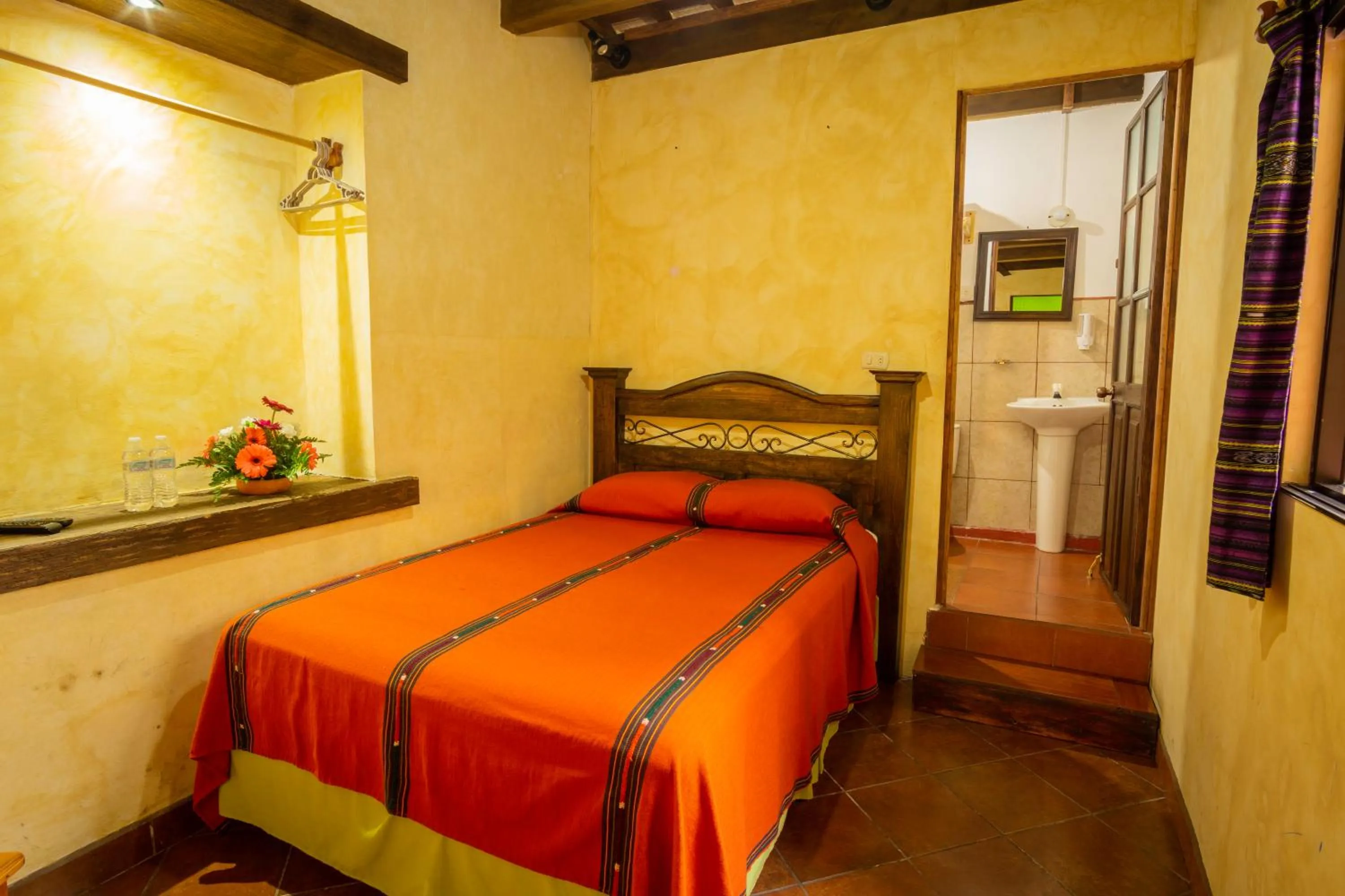 Bedroom, Bed in Hotel Maya Ik'