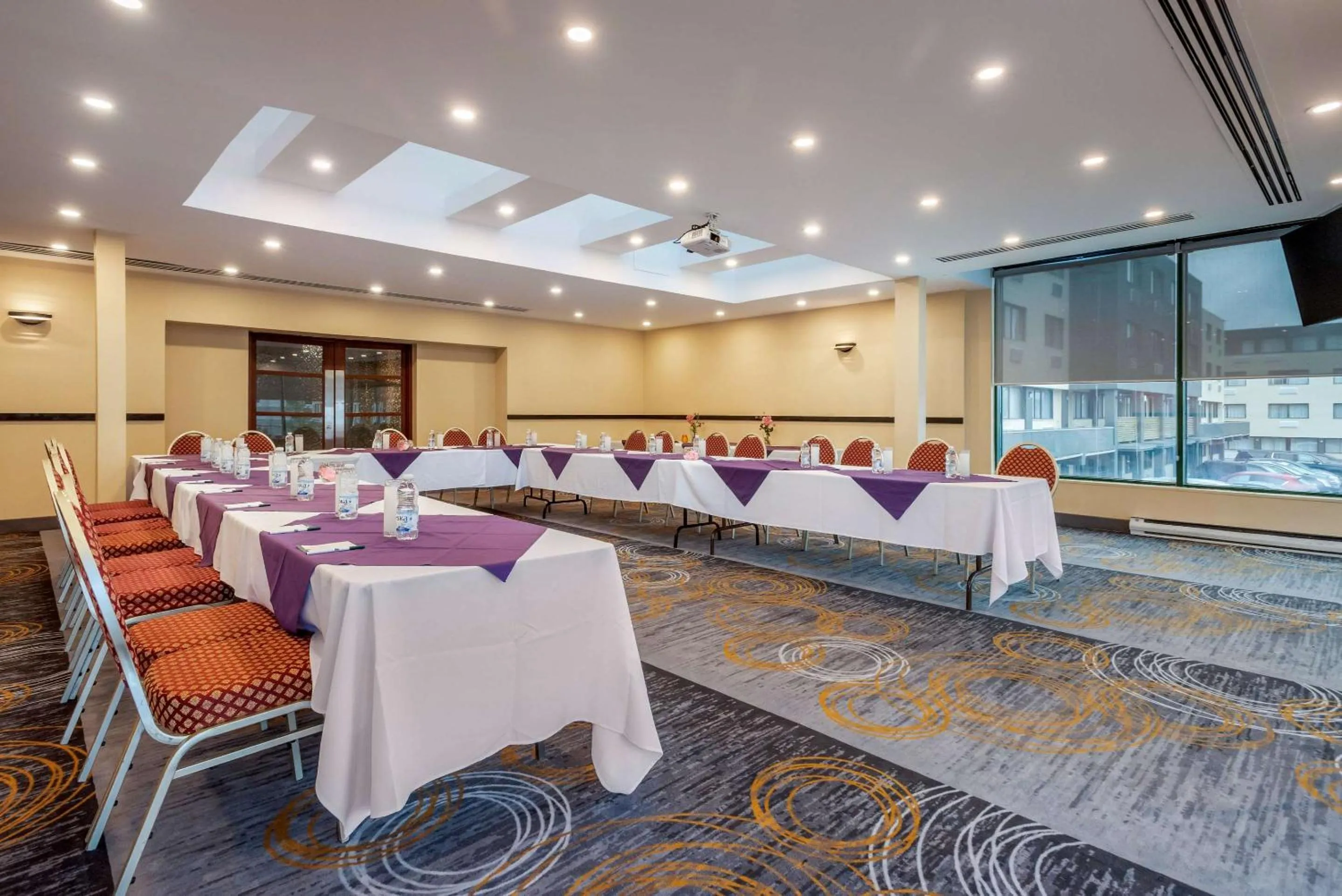 Meeting/conference room in Quality Hotel Dorval Aeroport
