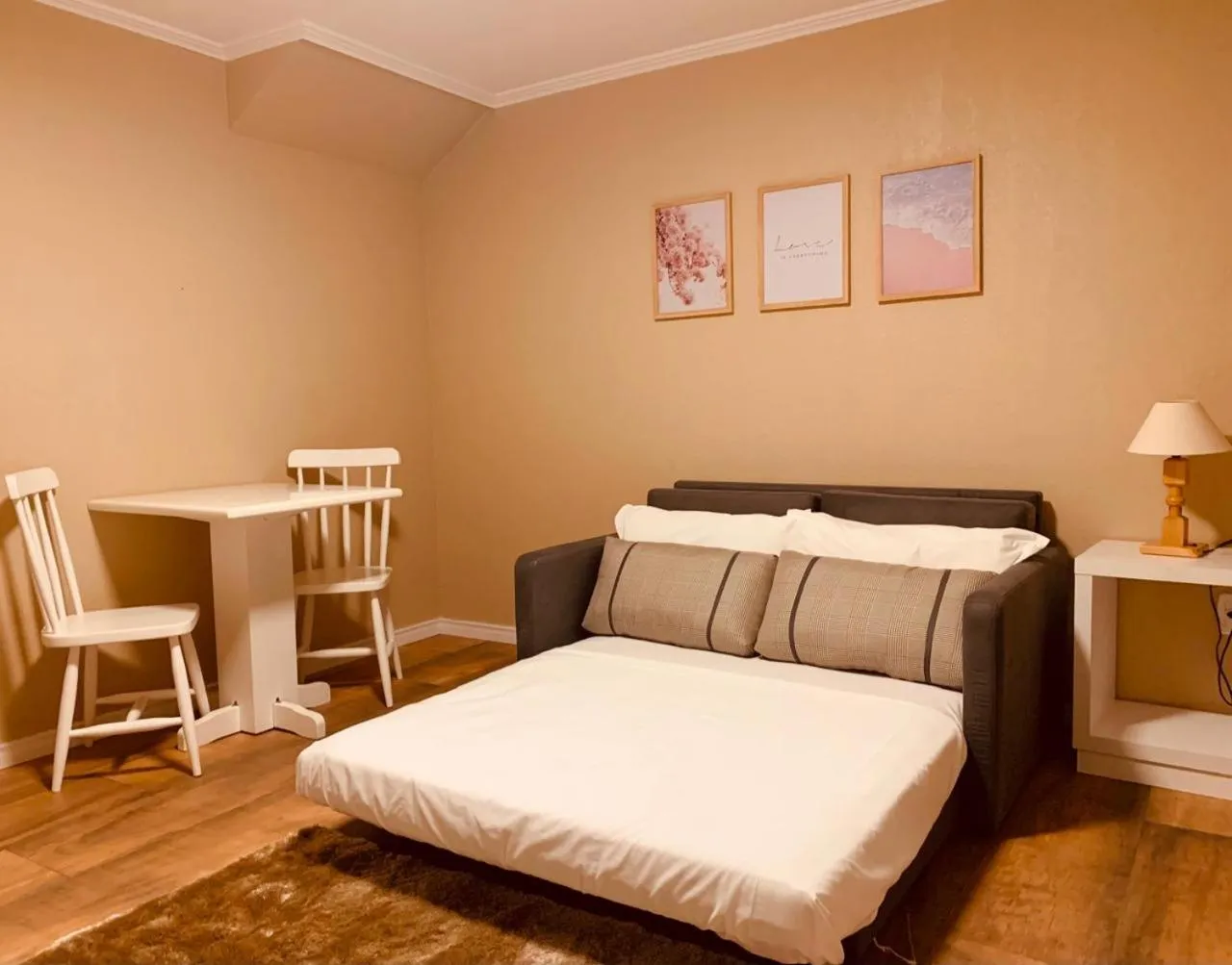 Living room, Bed in Pousada Quinta do Vale
